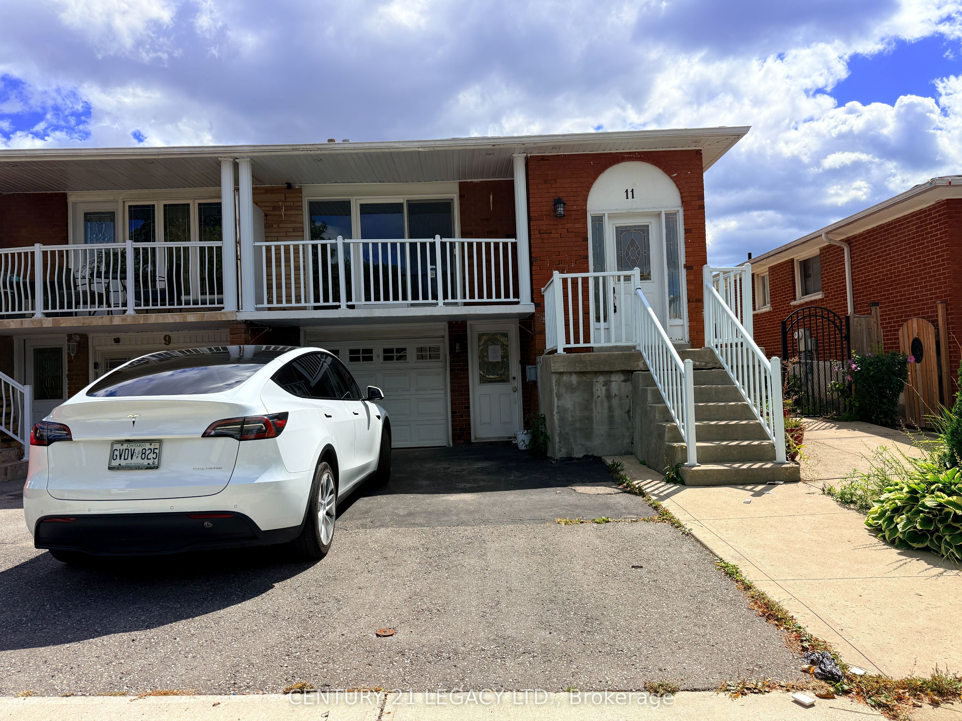 11 Tolton Drive Property Photo 1