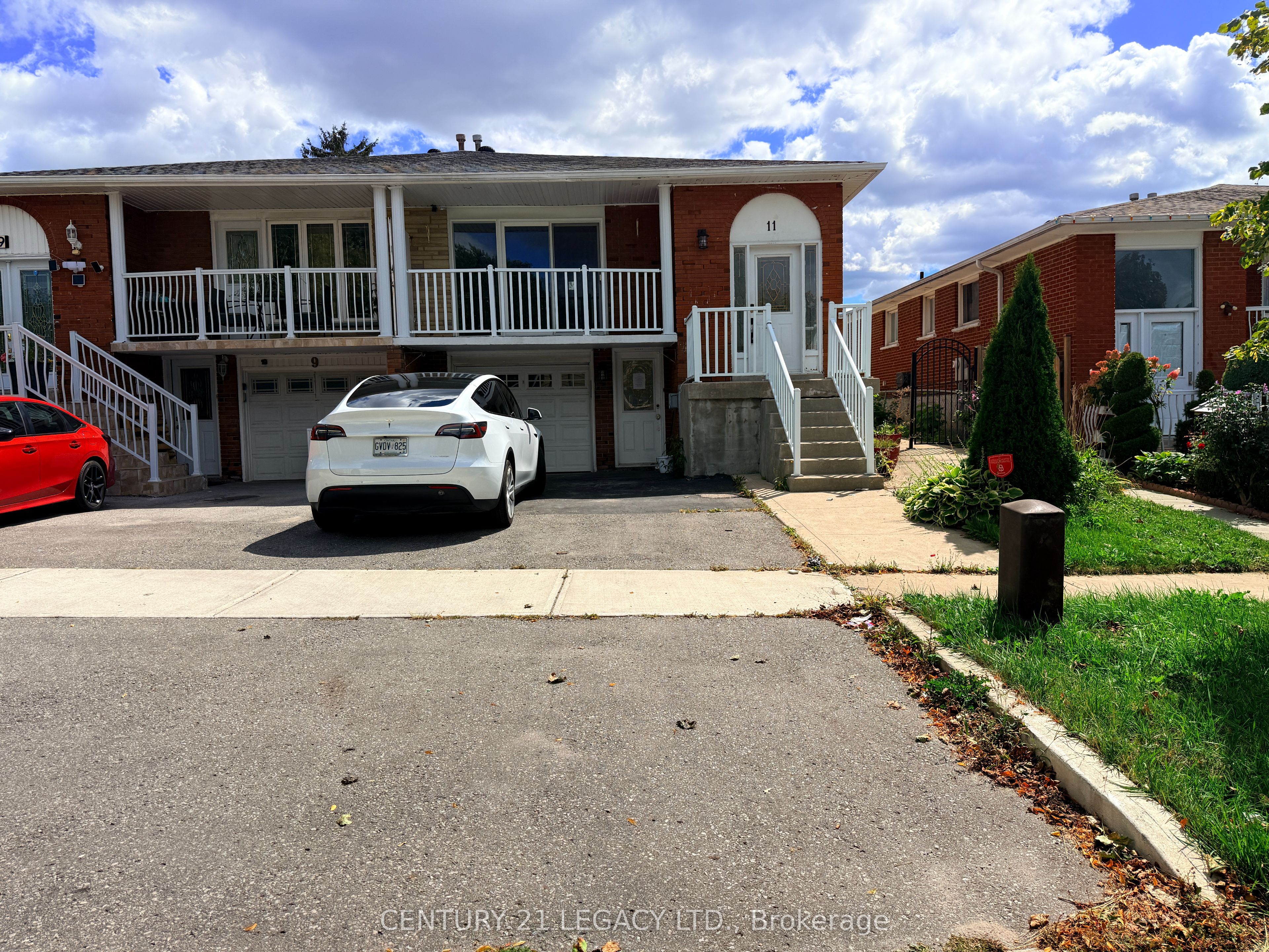 11 Tolton Drive Property Photo 2
