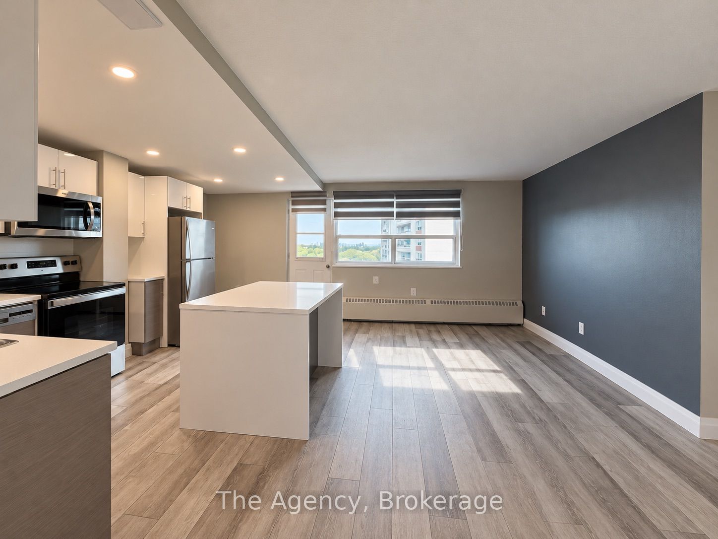 45 Paisley Boulevard W 805 Property Photo 7