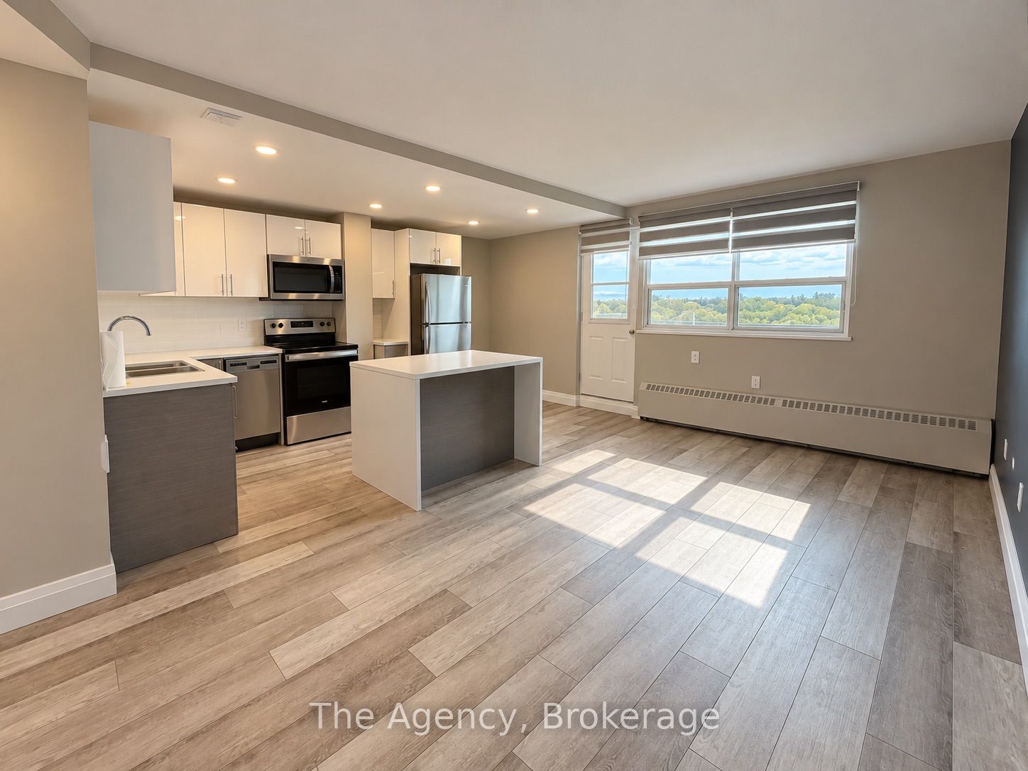 45 Paisley Boulevard W 805 Property Photo 9