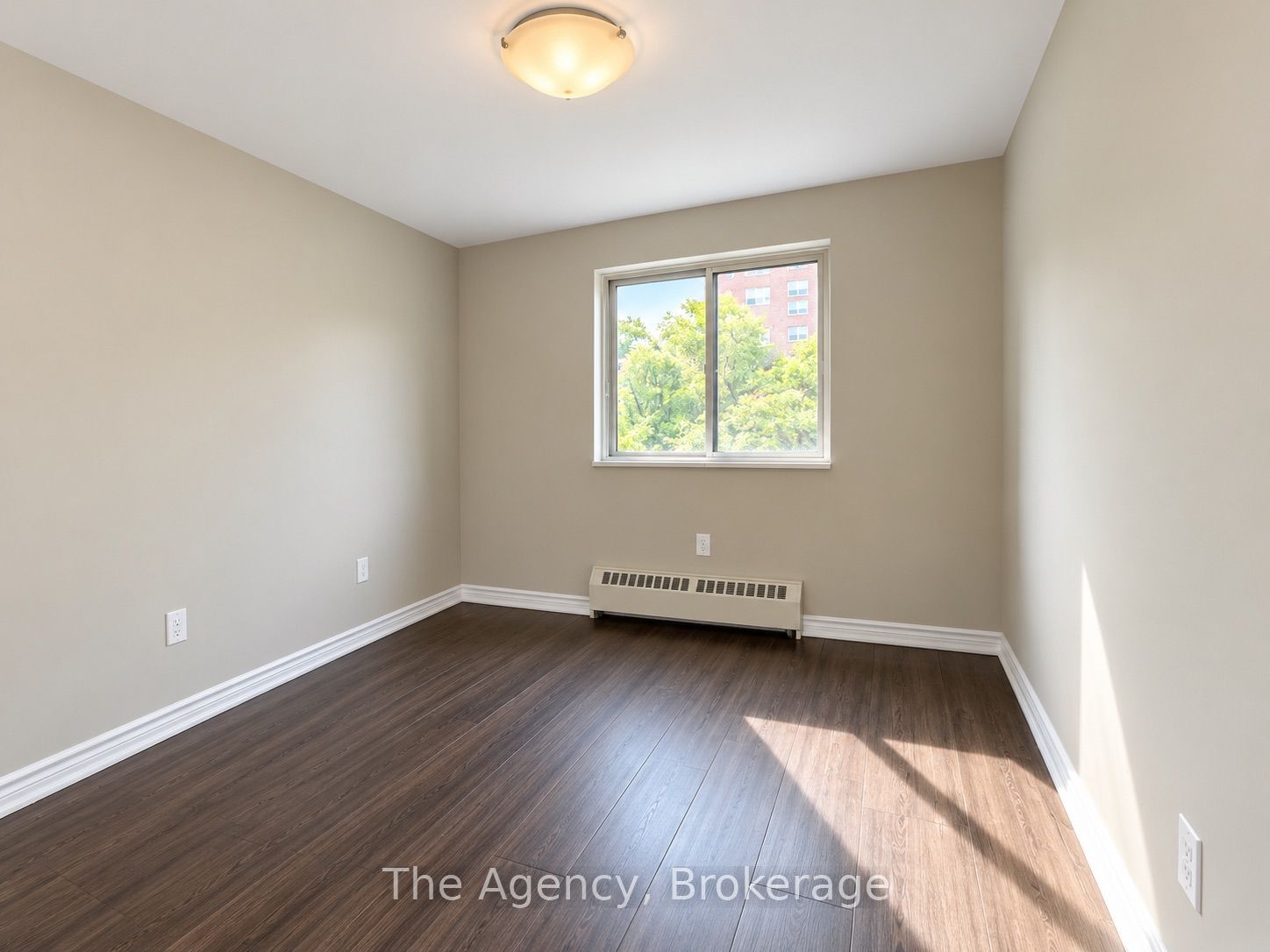 45 Paisley Boulevard W 410 Property Photo 9