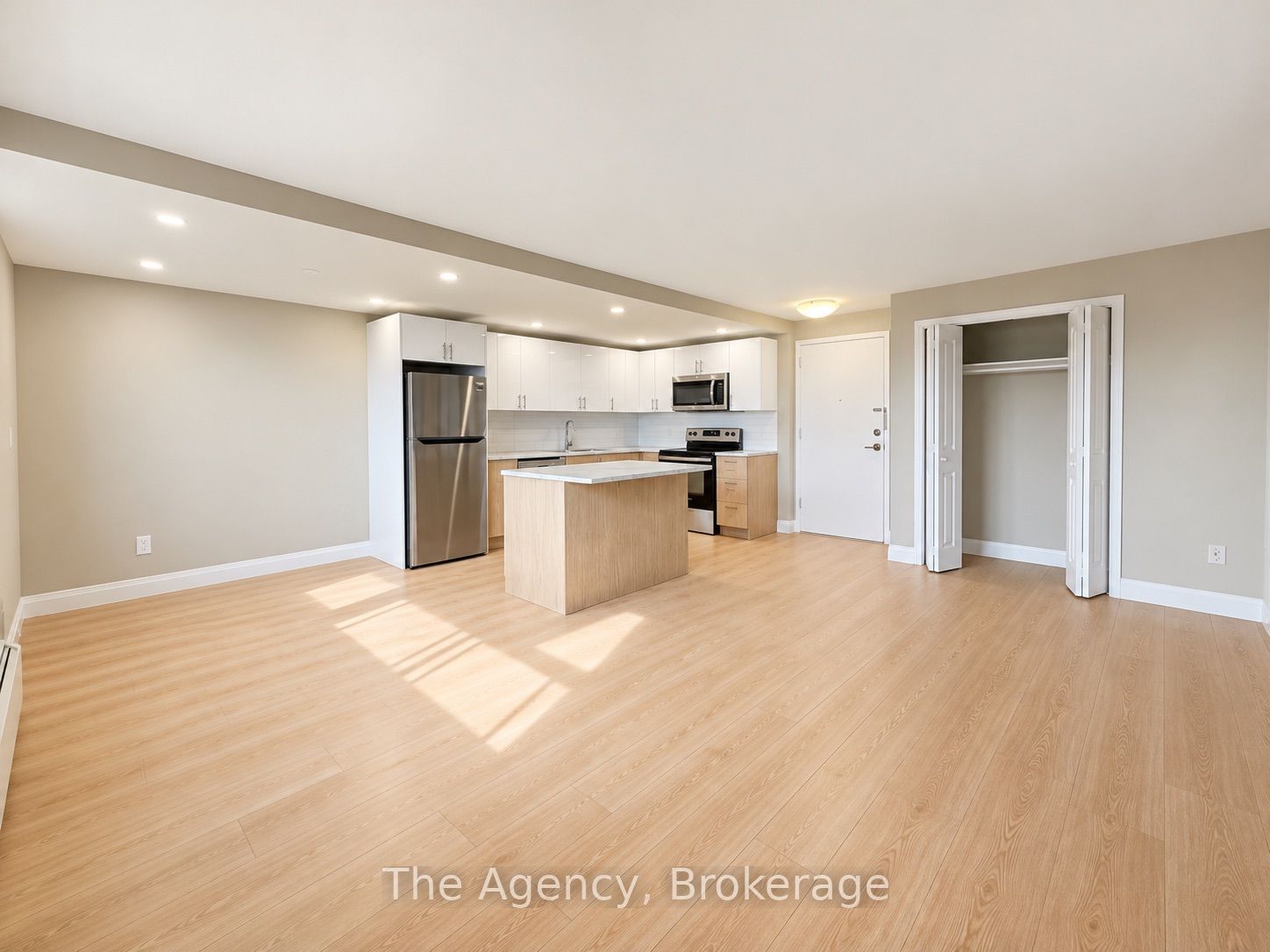 45 Paisley Boulevard W 808 Property Photo 6