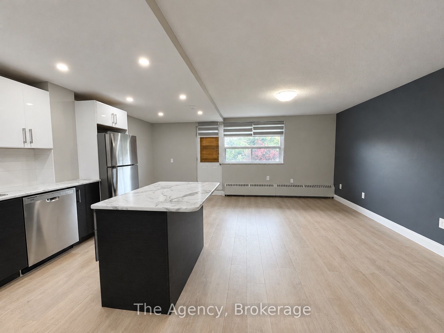 45 Paisley Boulevard W 504 Property Photo 7