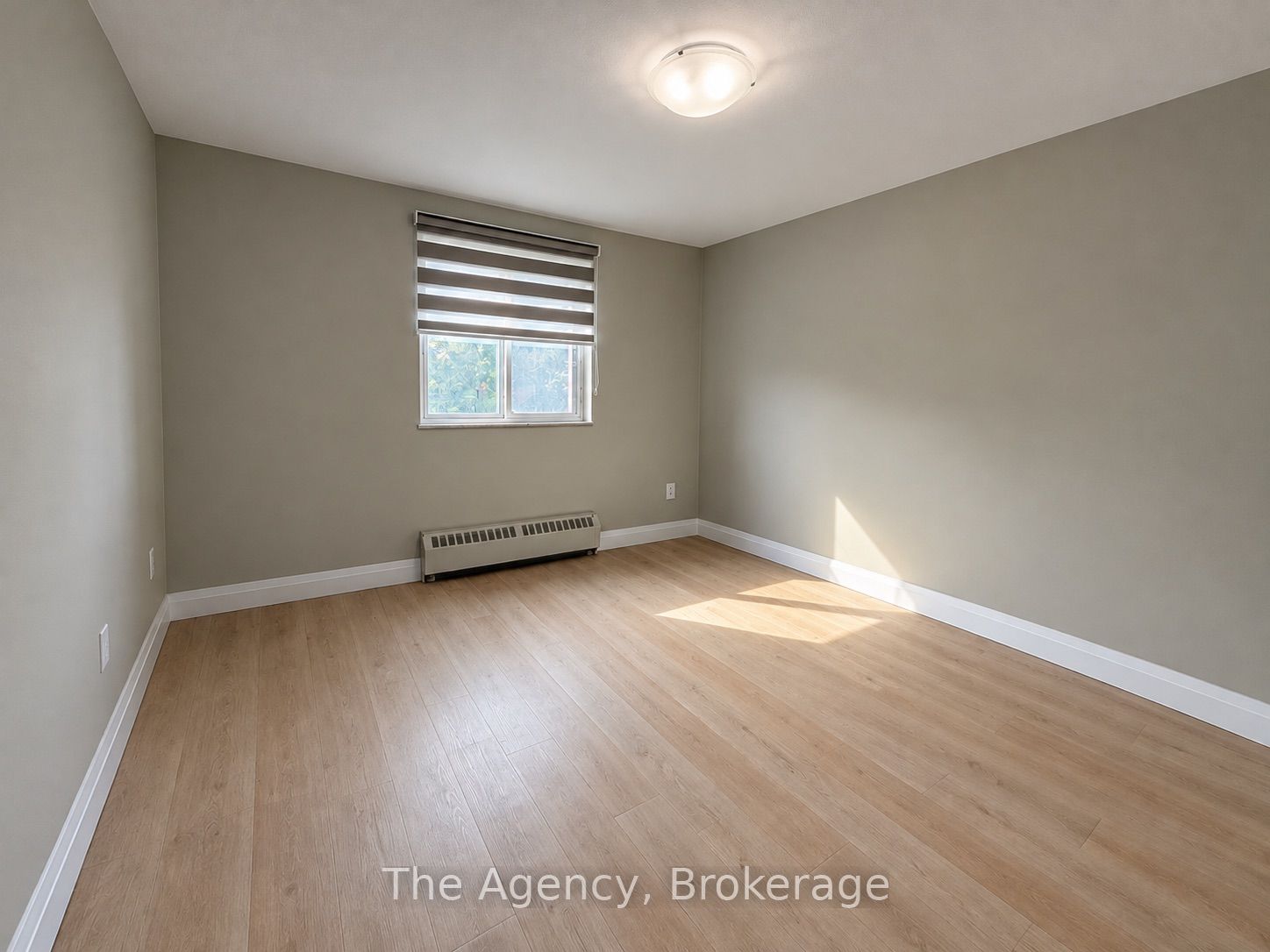 45 Paisley Boulevard W 504 Property Photo 9