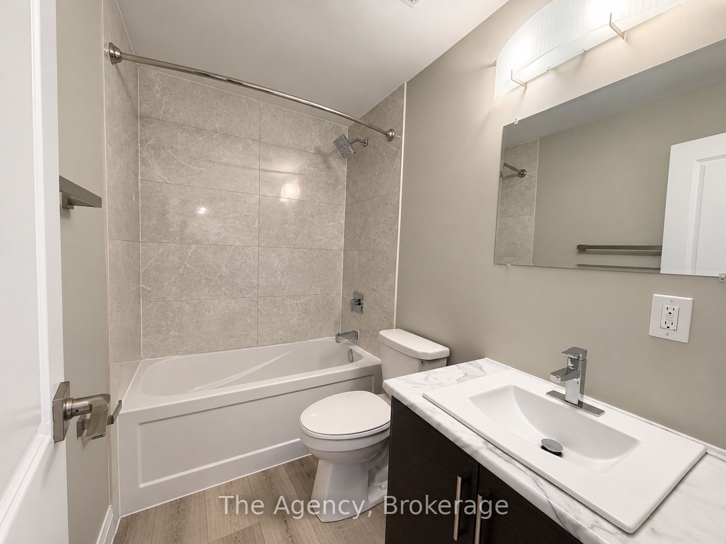 45 Paisley Boulevard W 504 Property Photo 11