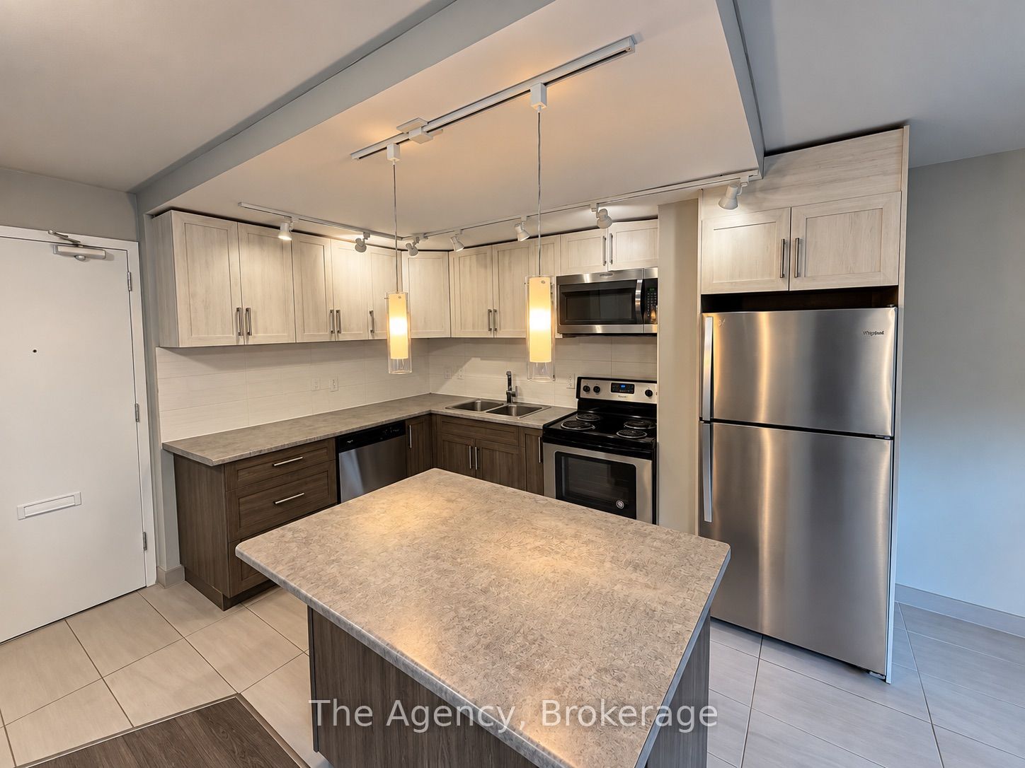 45 Paisley Boulevard W 304 Property Photo 8