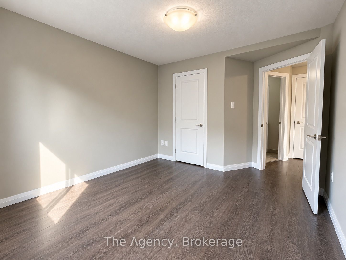 45 Paisley Boulevard W 304 Property Photo 10