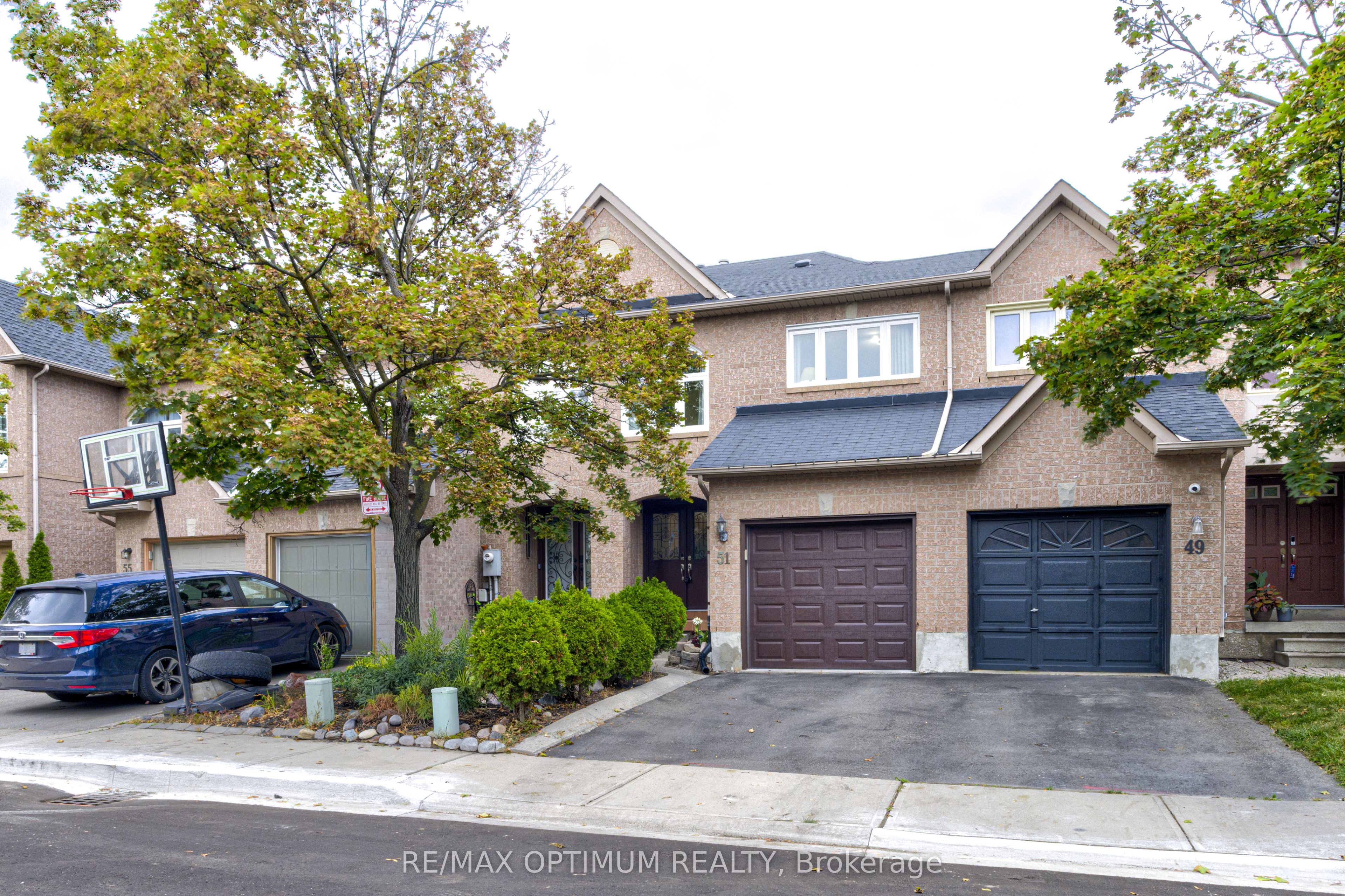 51 Goldenlight Circle Property Photo 1