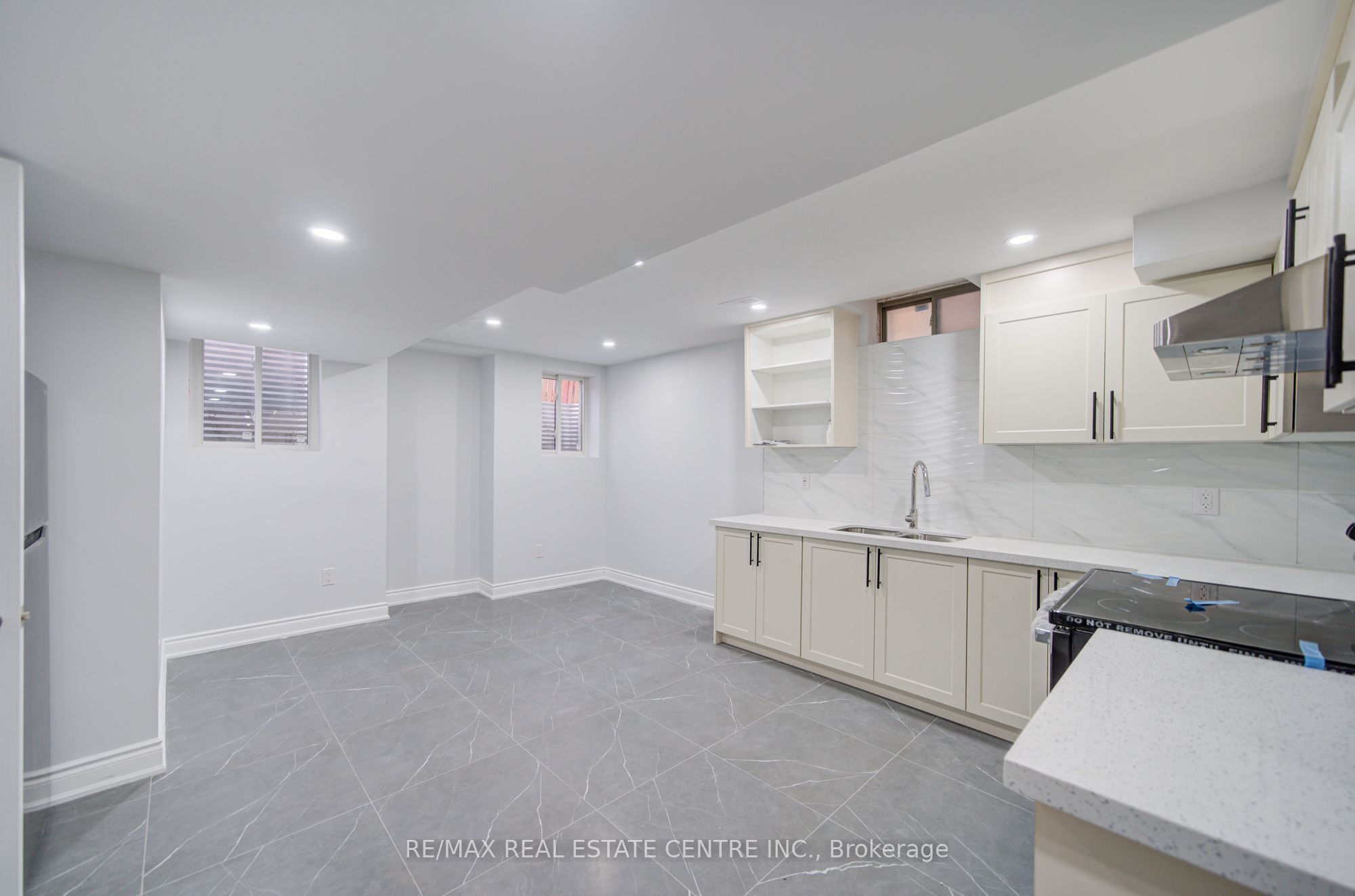 23 Gamson Crescent Bsmt Property Photo 7