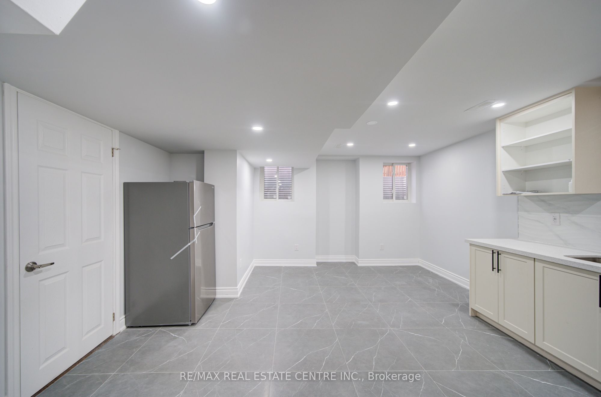 23 Gamson Crescent Bsmt Property Photo 11