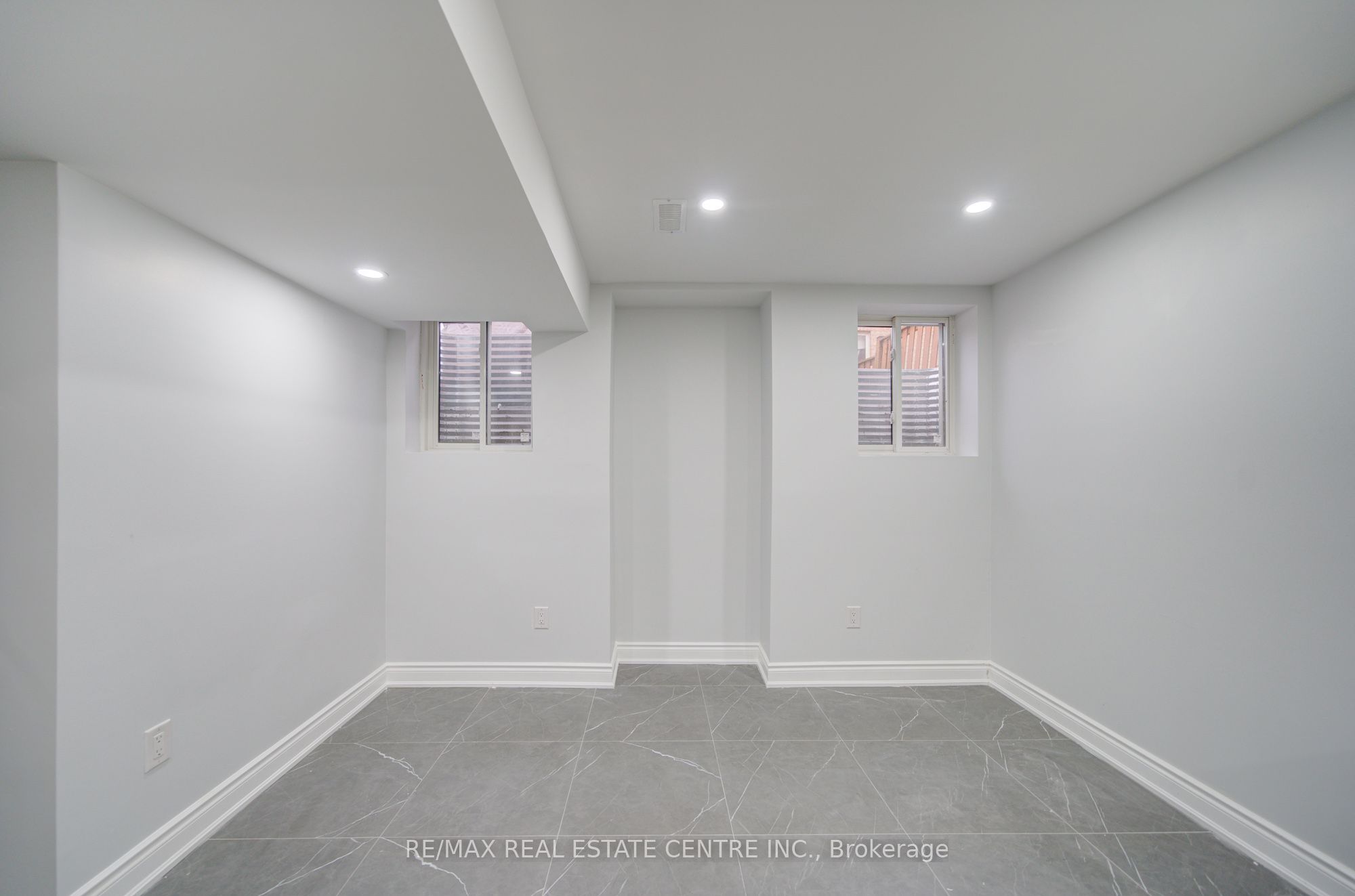 23 Gamson Crescent Bsmt Property Photo 15