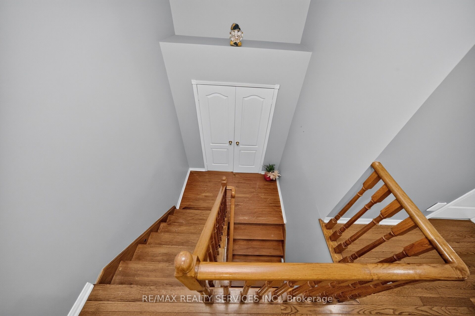 26 Peachleaf Crescent S Property Photo 21