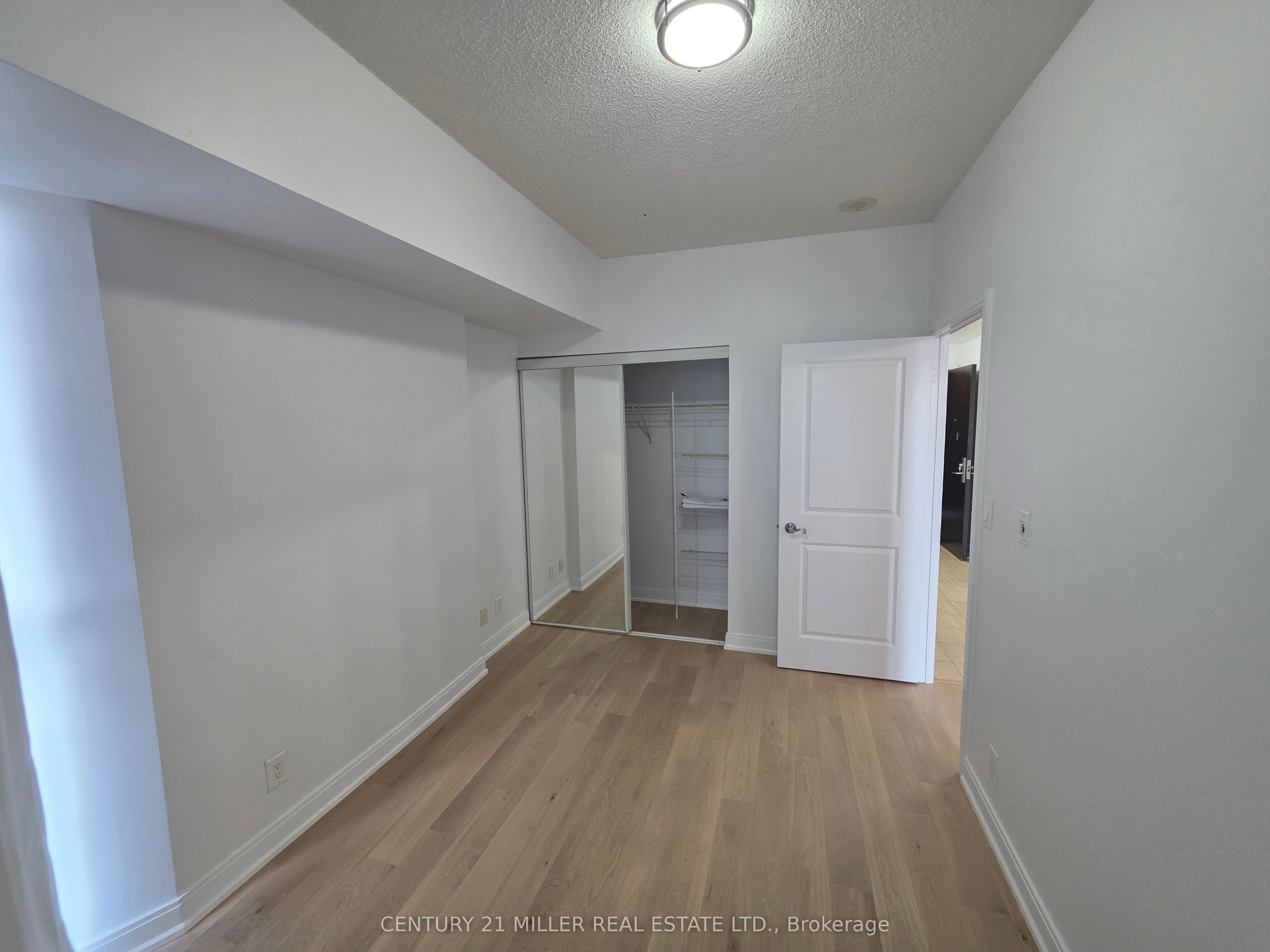 60 Absolute Avenue 2605 Property Photo 13