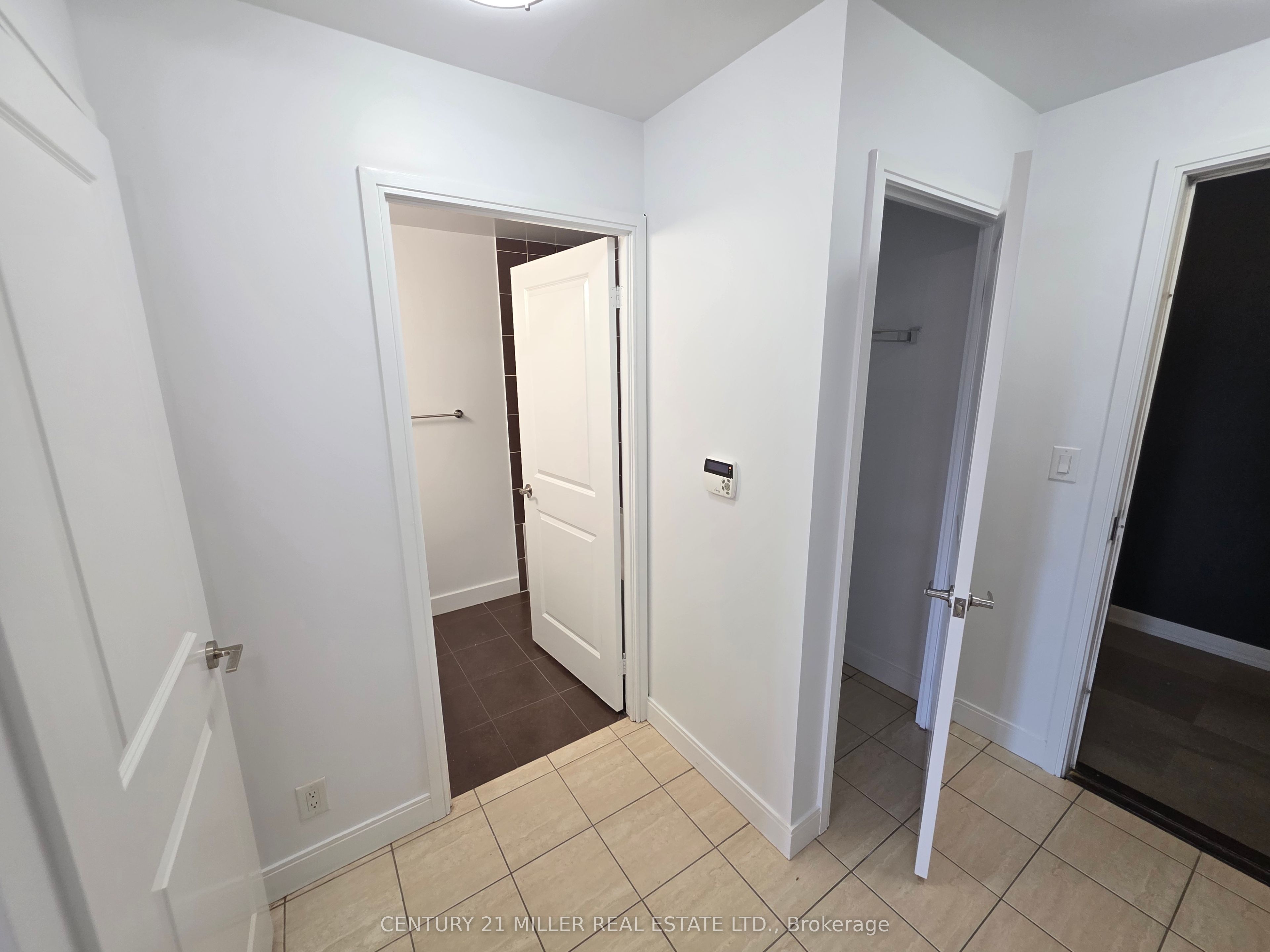 60 Absolute Avenue 2605 Property Photo 14