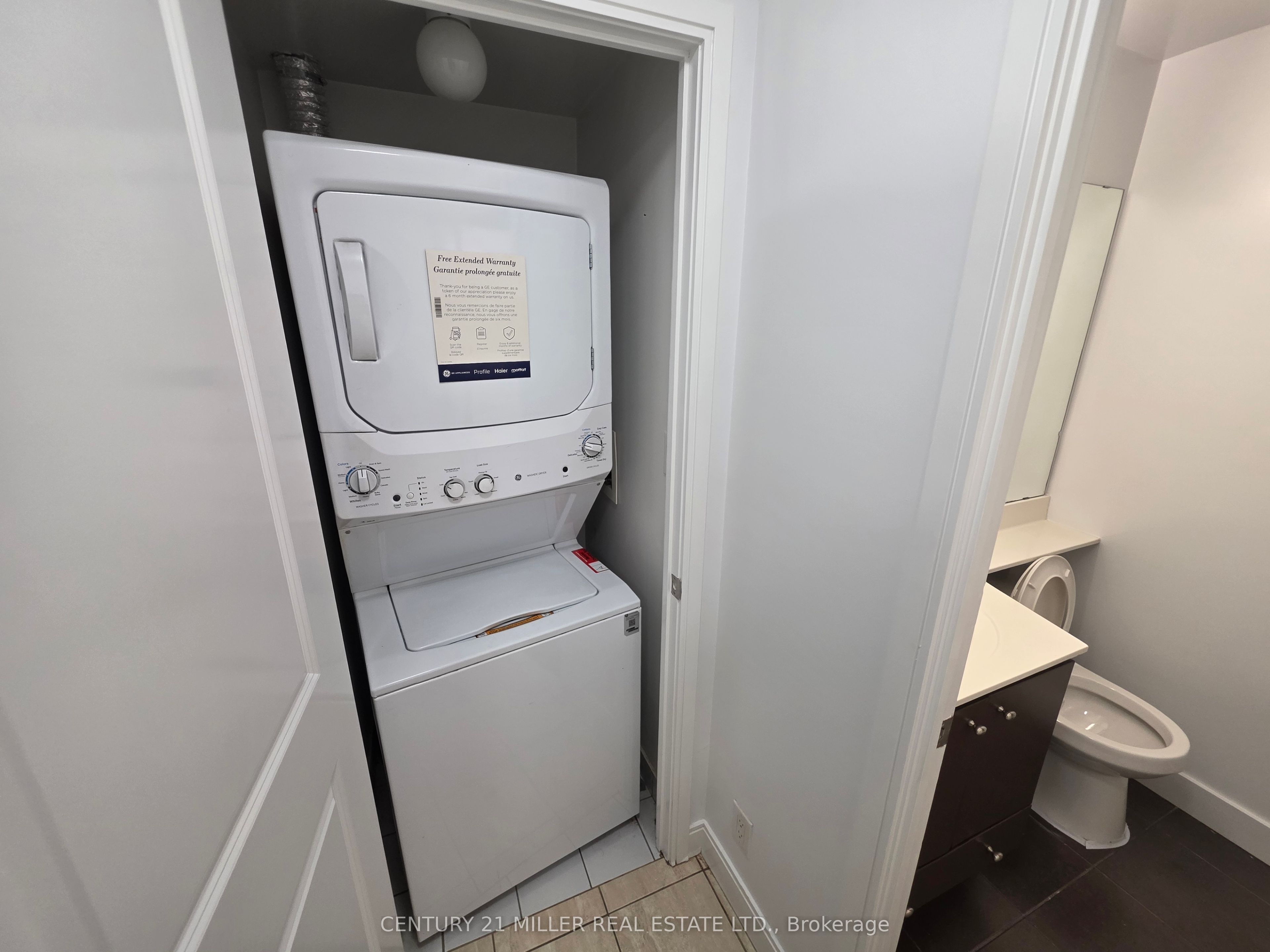 60 Absolute Avenue 2605 Property Photo 15