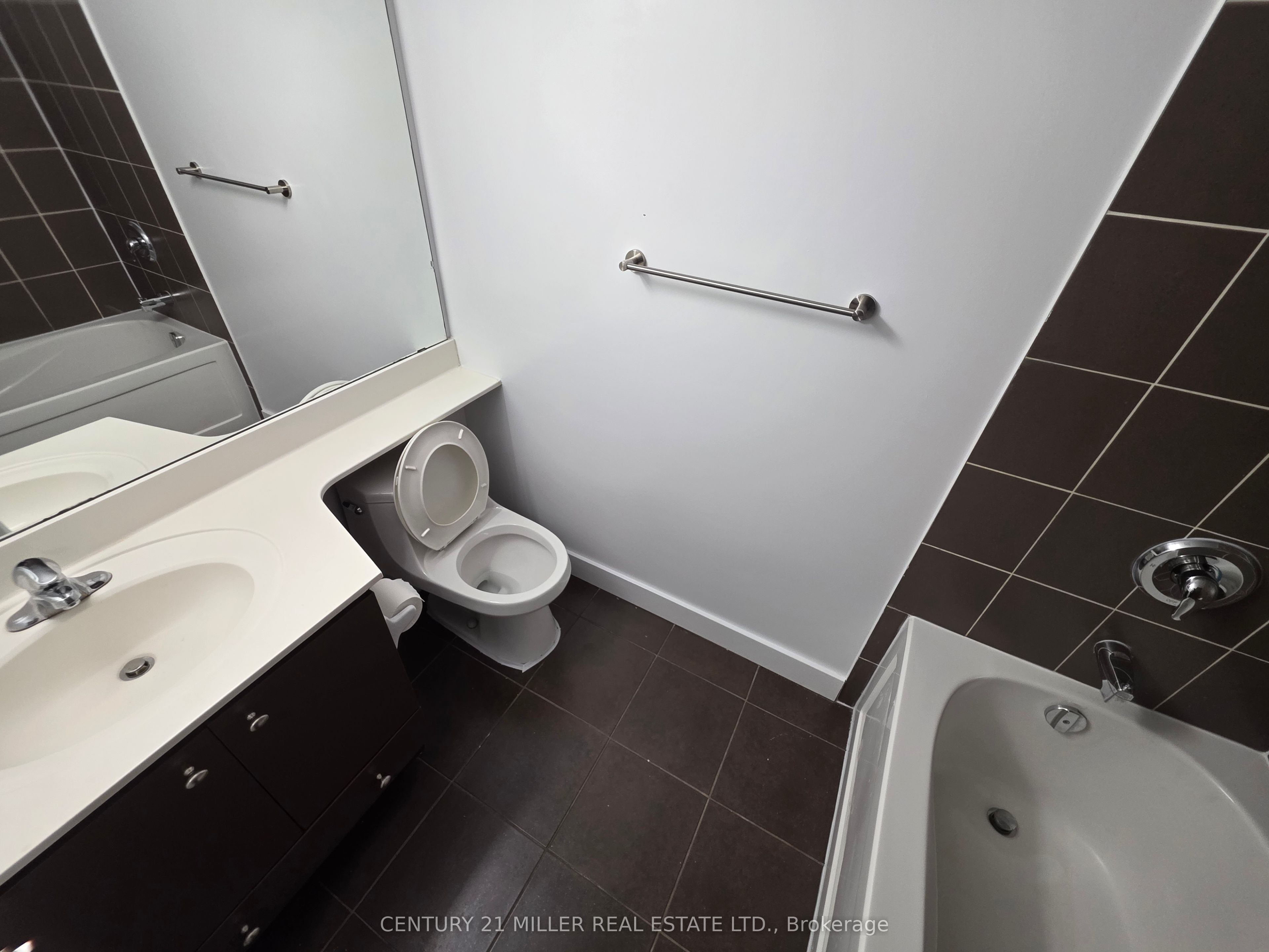 60 Absolute Avenue 2605 Property Photo 18