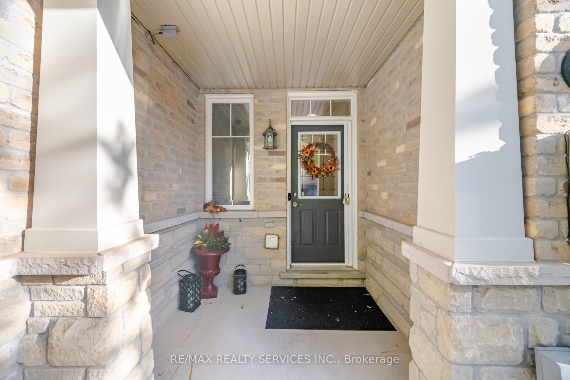9 Aspenview Avenue Property Photo 10