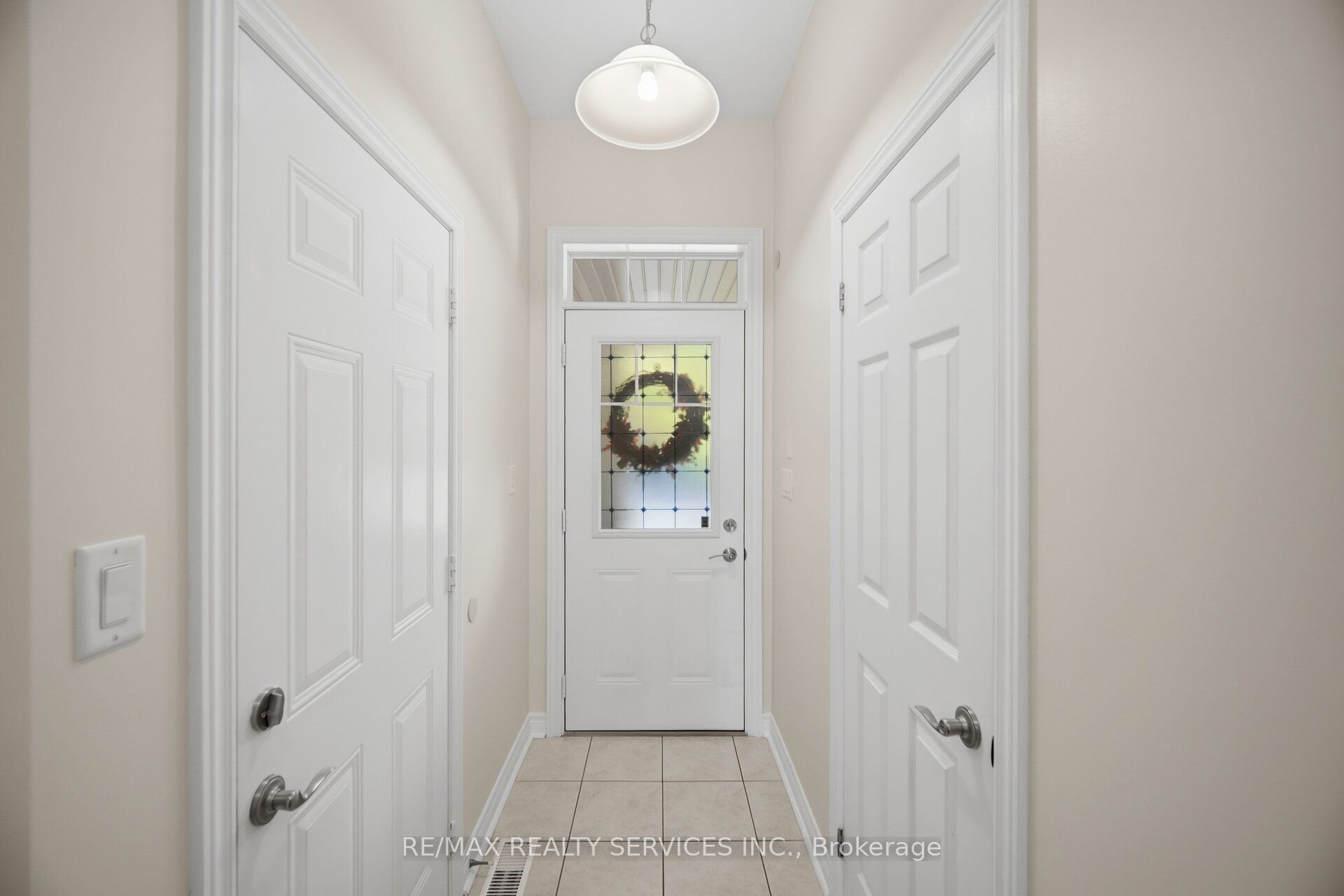 9 Aspenview Avenue Property Photo 11