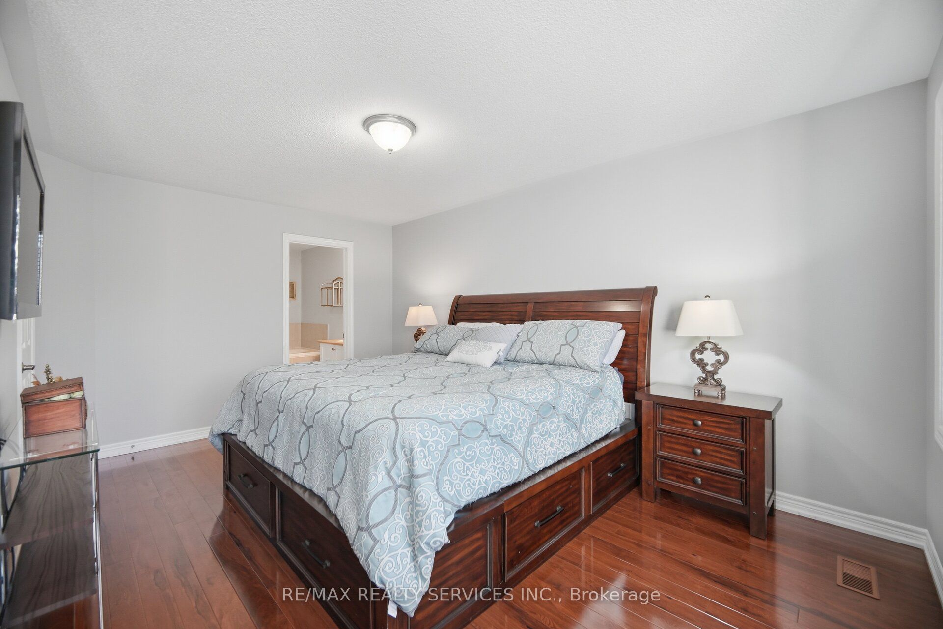 9 Aspenview Avenue Property Photo 26