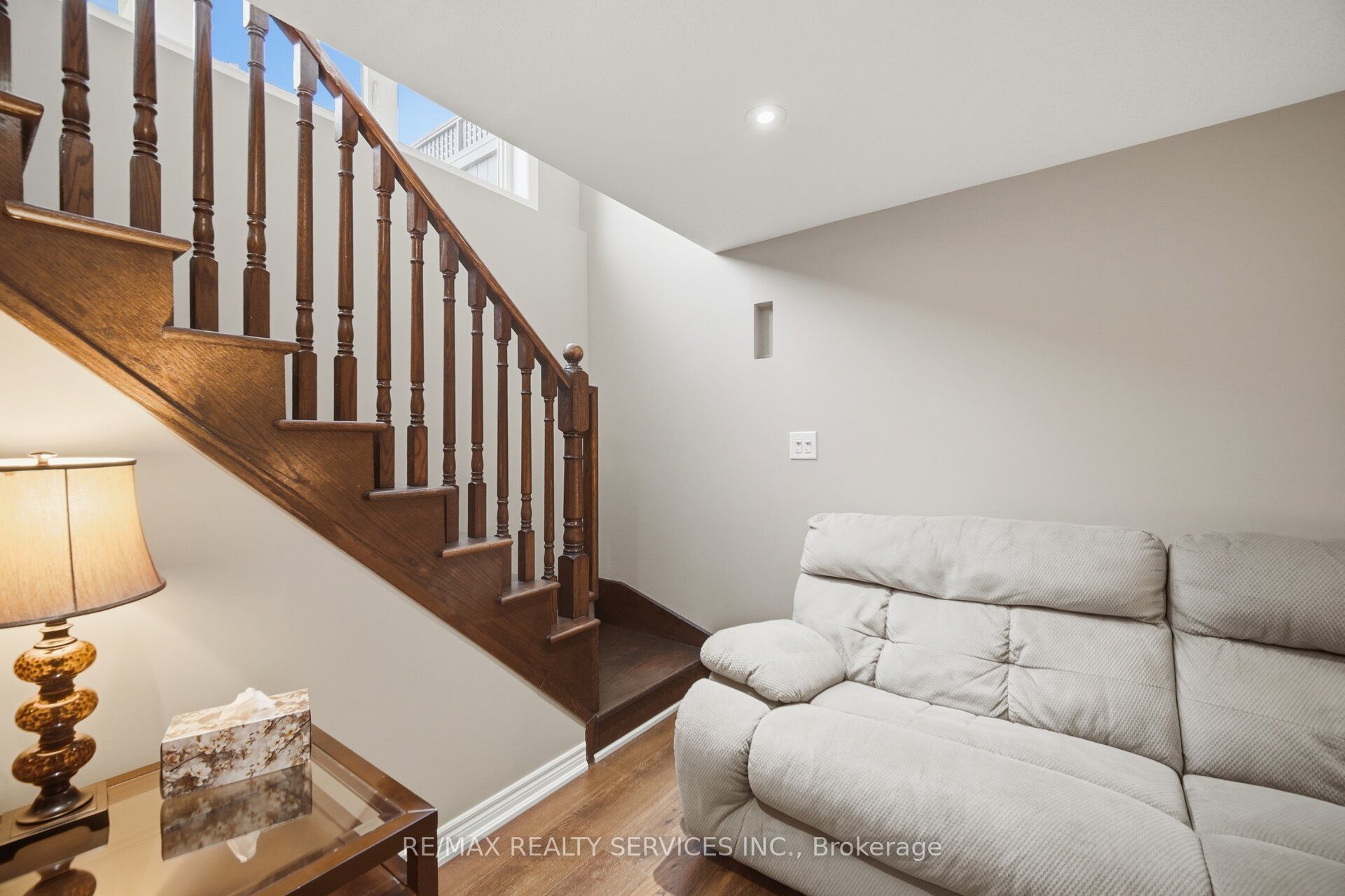 9 Aspenview Avenue Property Photo 35