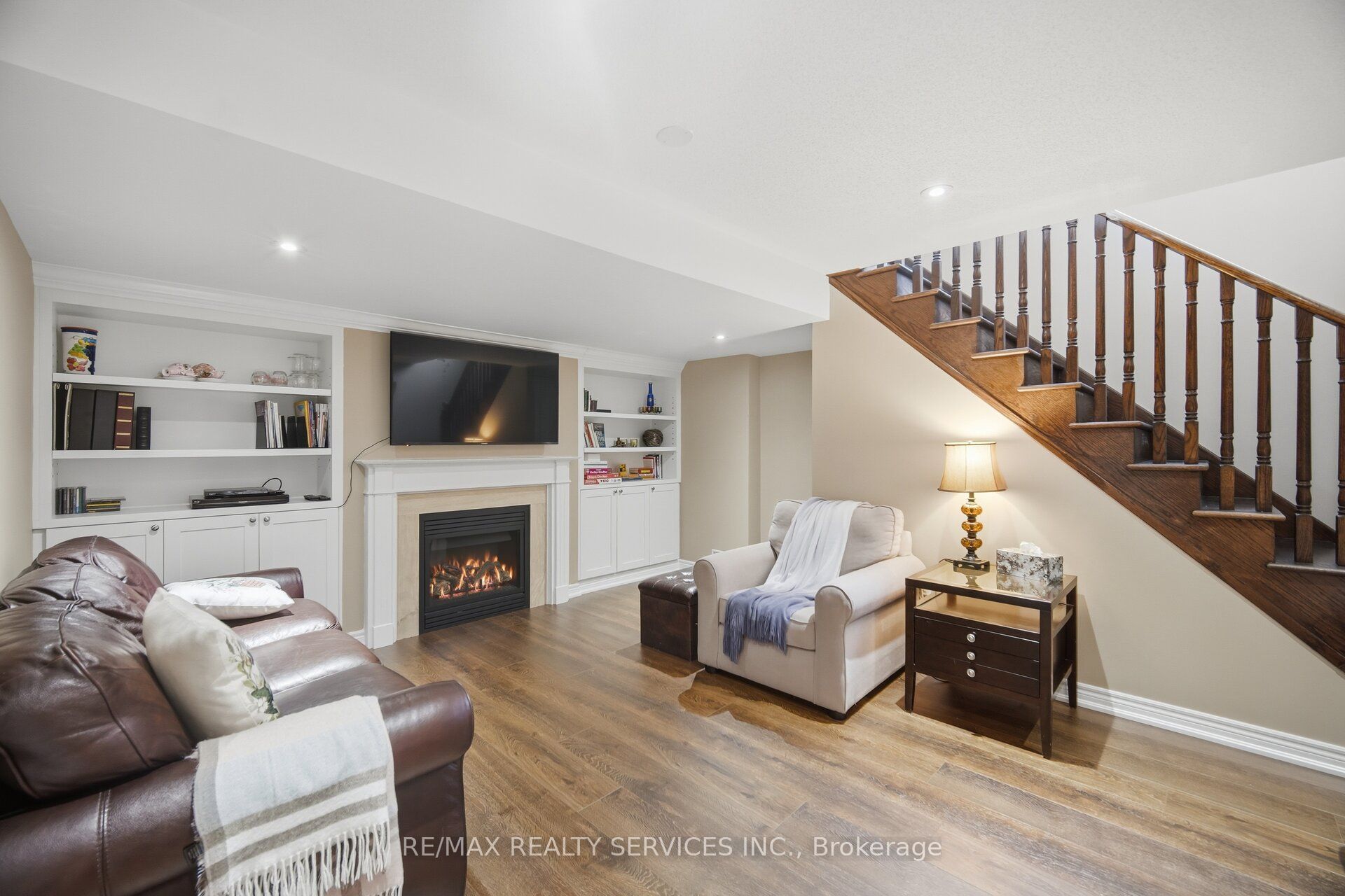 9 Aspenview Avenue Property Photo 36