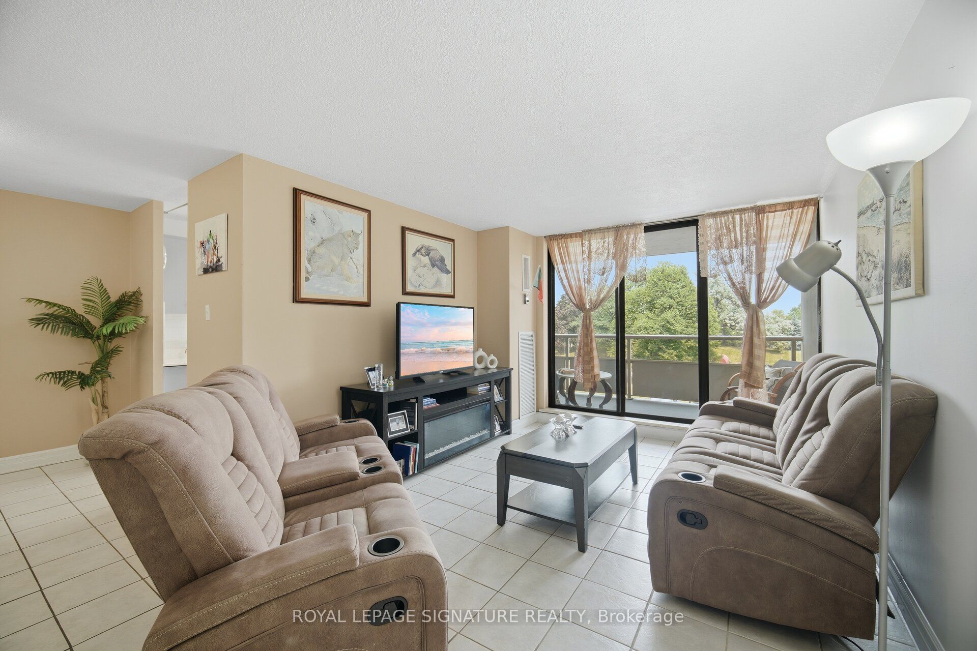 4 Kings Cross Road 303 Property Photo 9