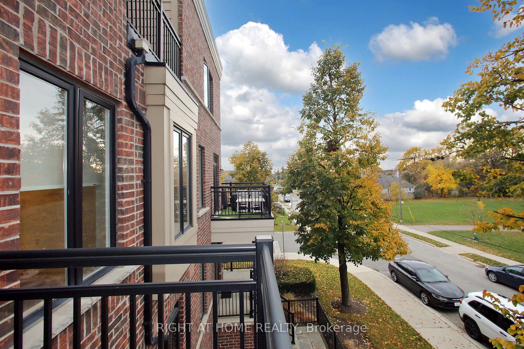 50 Carnation Avenue 147 Property Photo 5