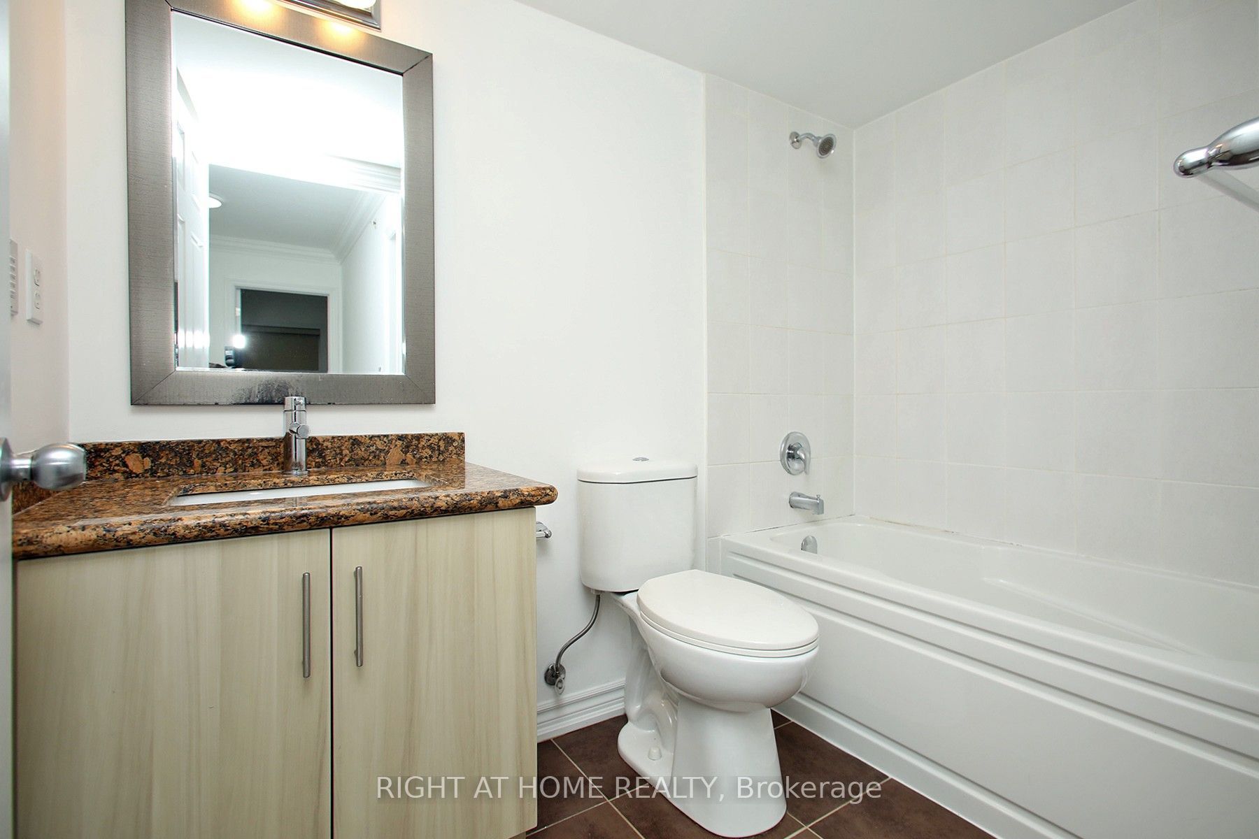 50 Carnation Avenue 147 Property Photo 15