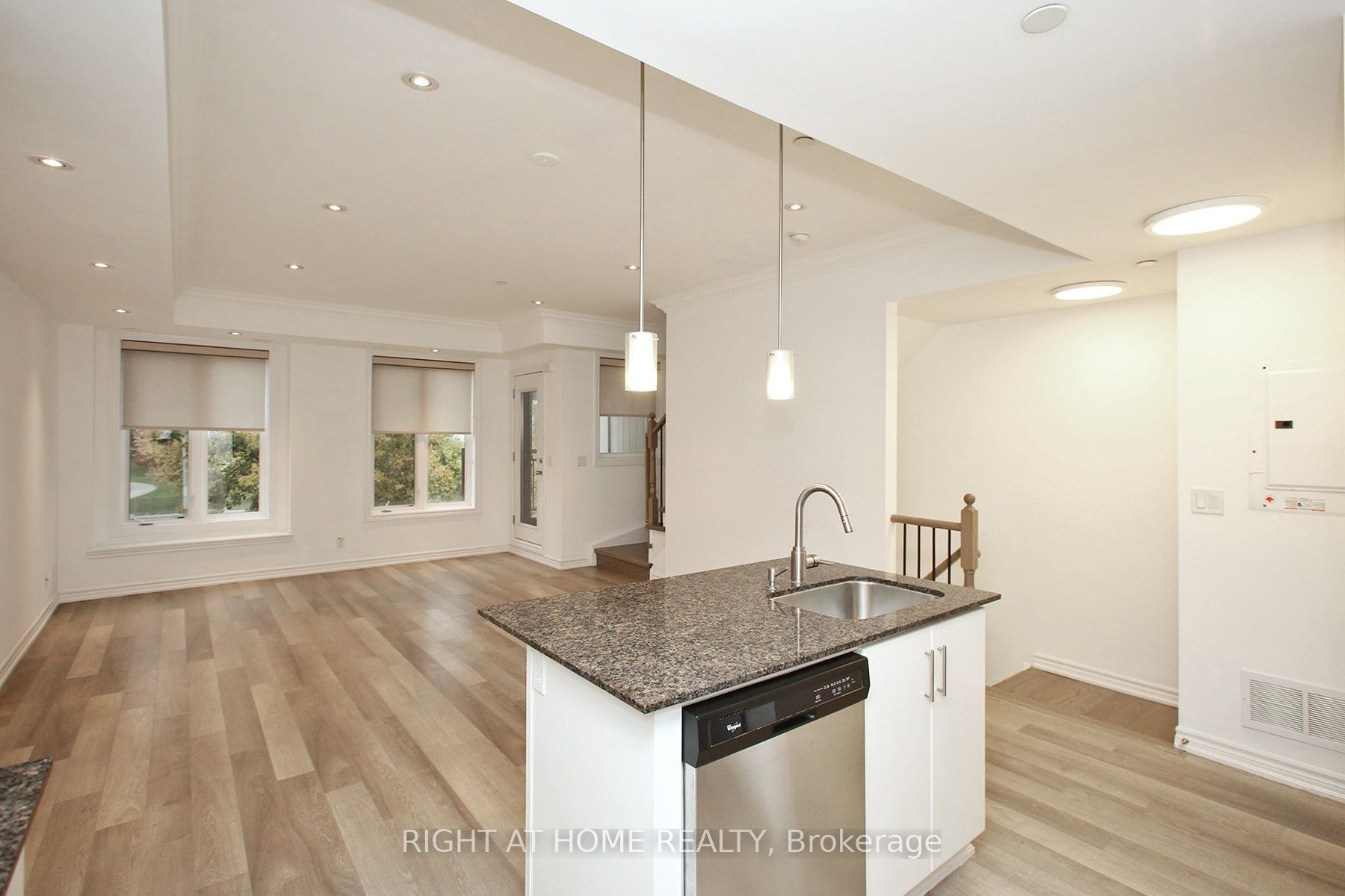 50 Carnation Avenue 147 Property Photo 16