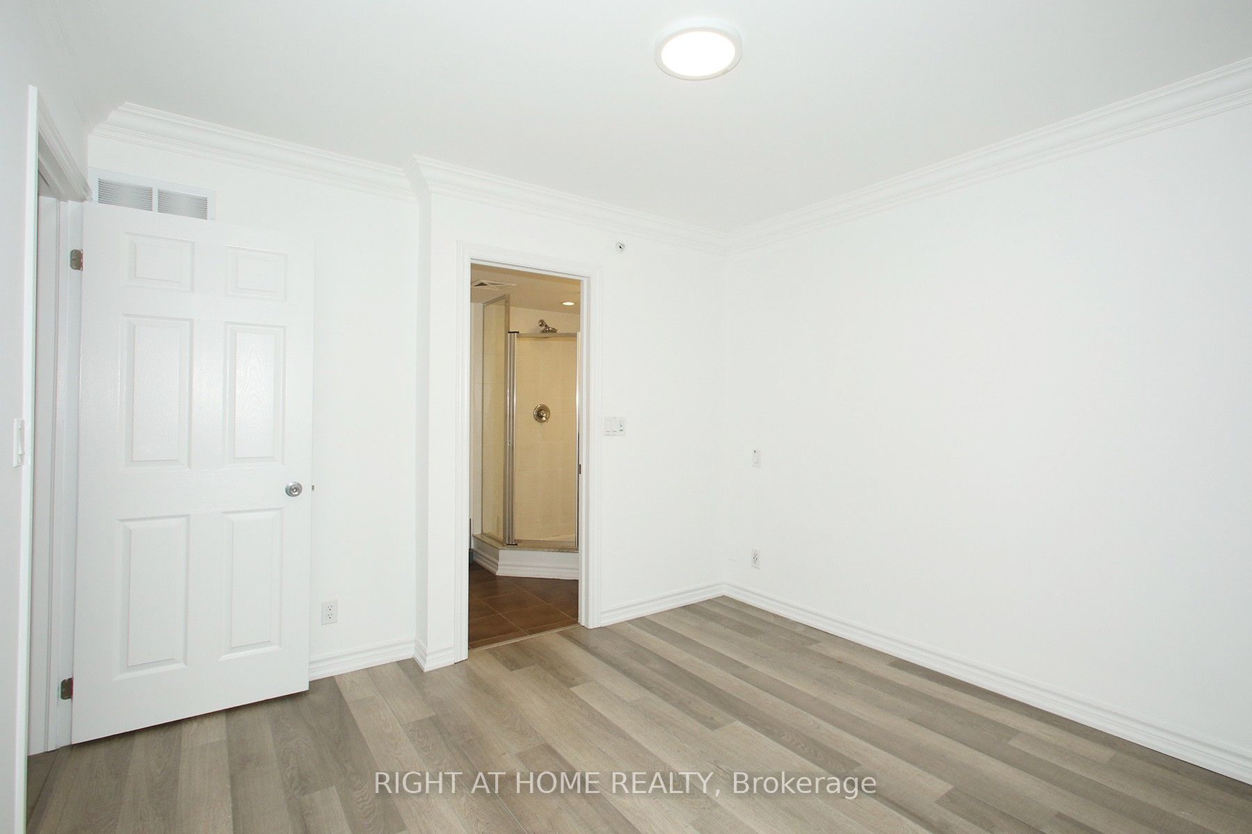 50 Carnation Avenue 147 Property Photo 21