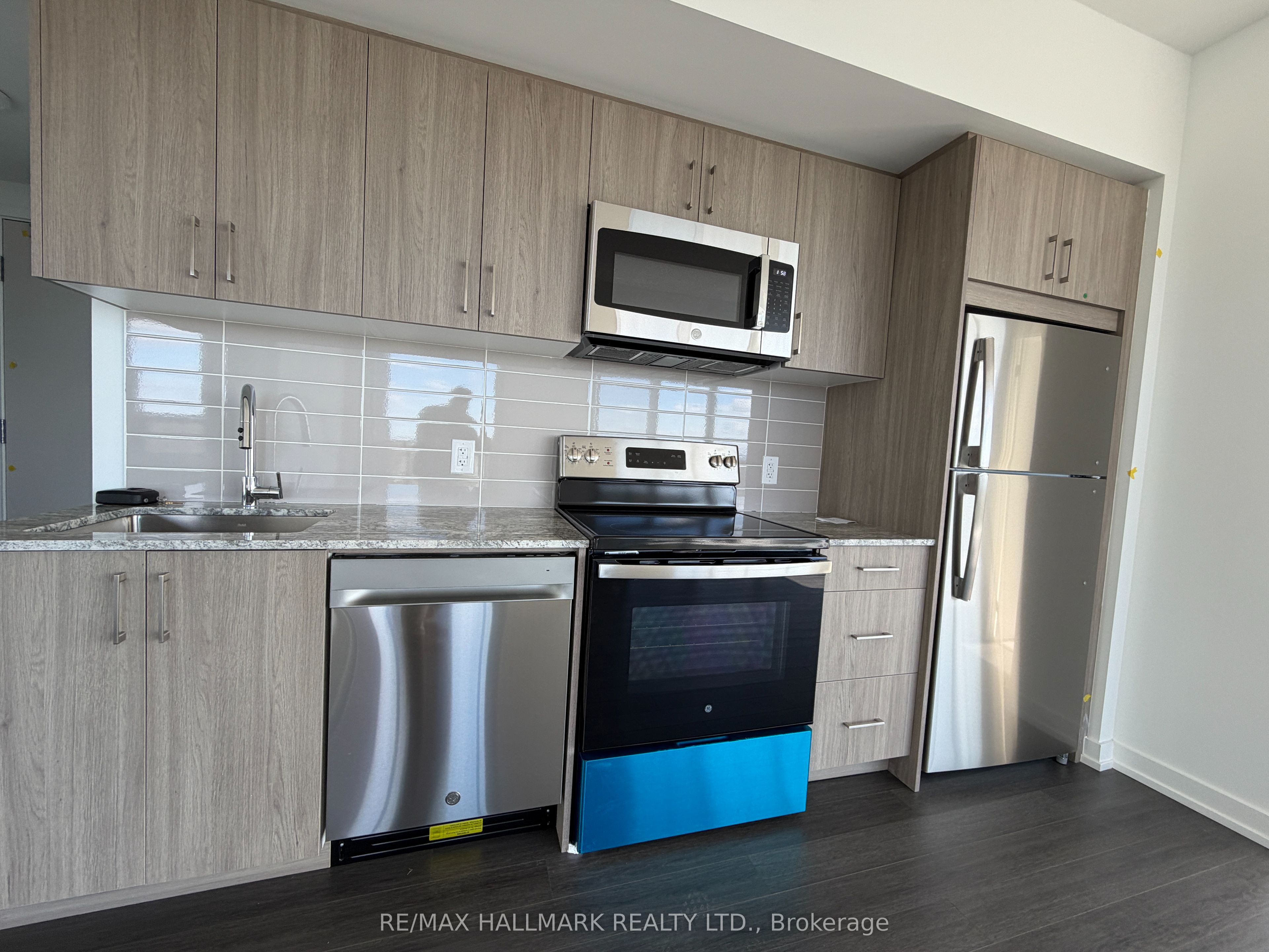 4010 Eglinton Avenue W 2610 Property Photo 2