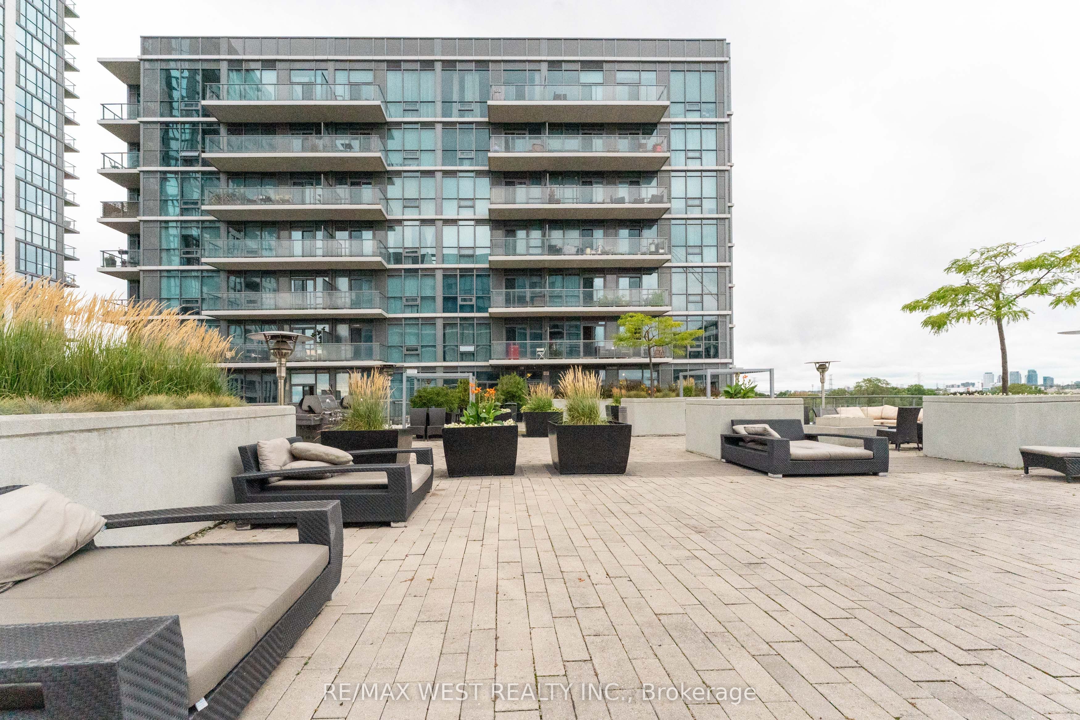 1185 The Queensway 710 Property Photo 20