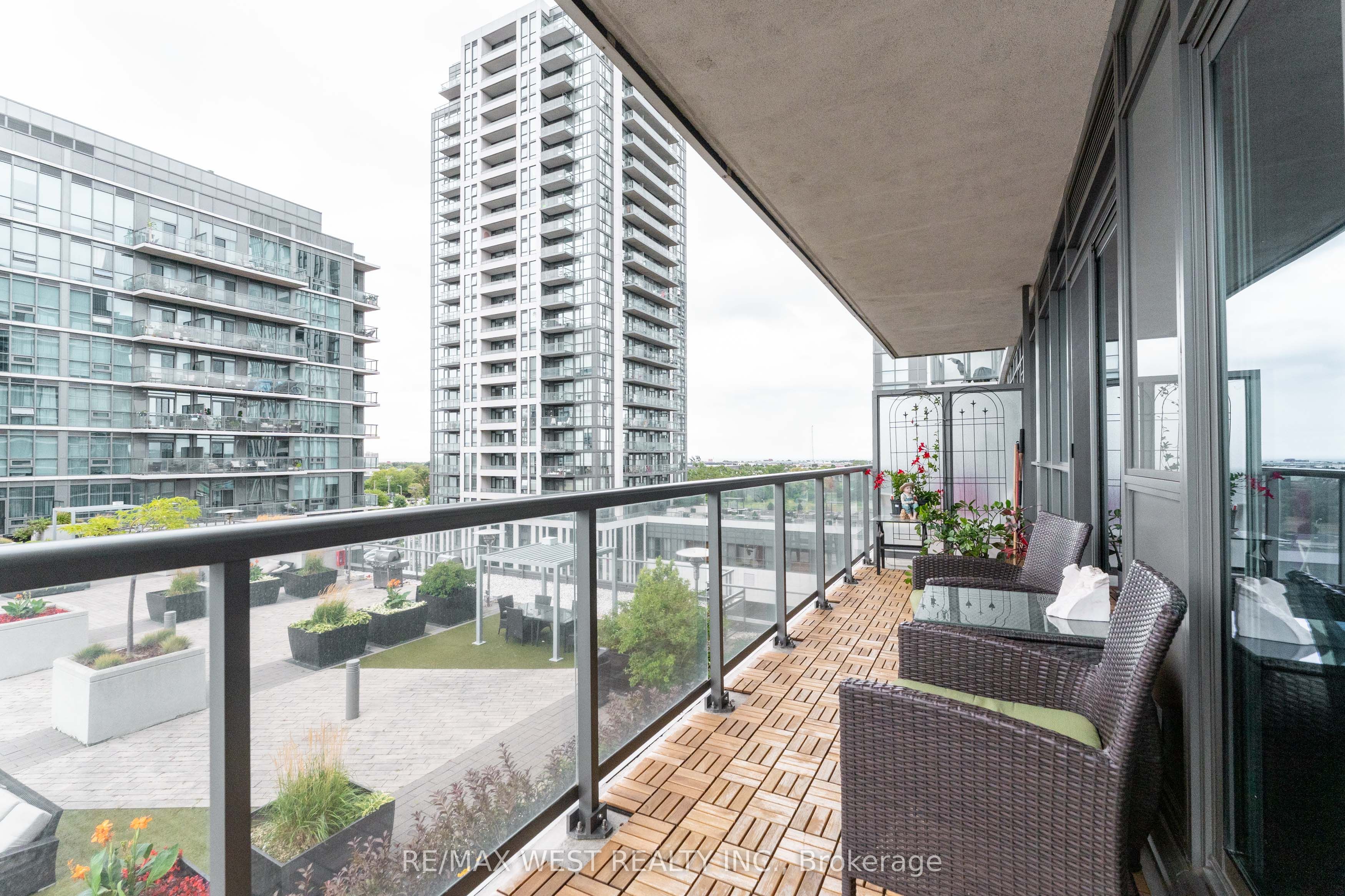 1185 The Queensway 710 Property Photo 24