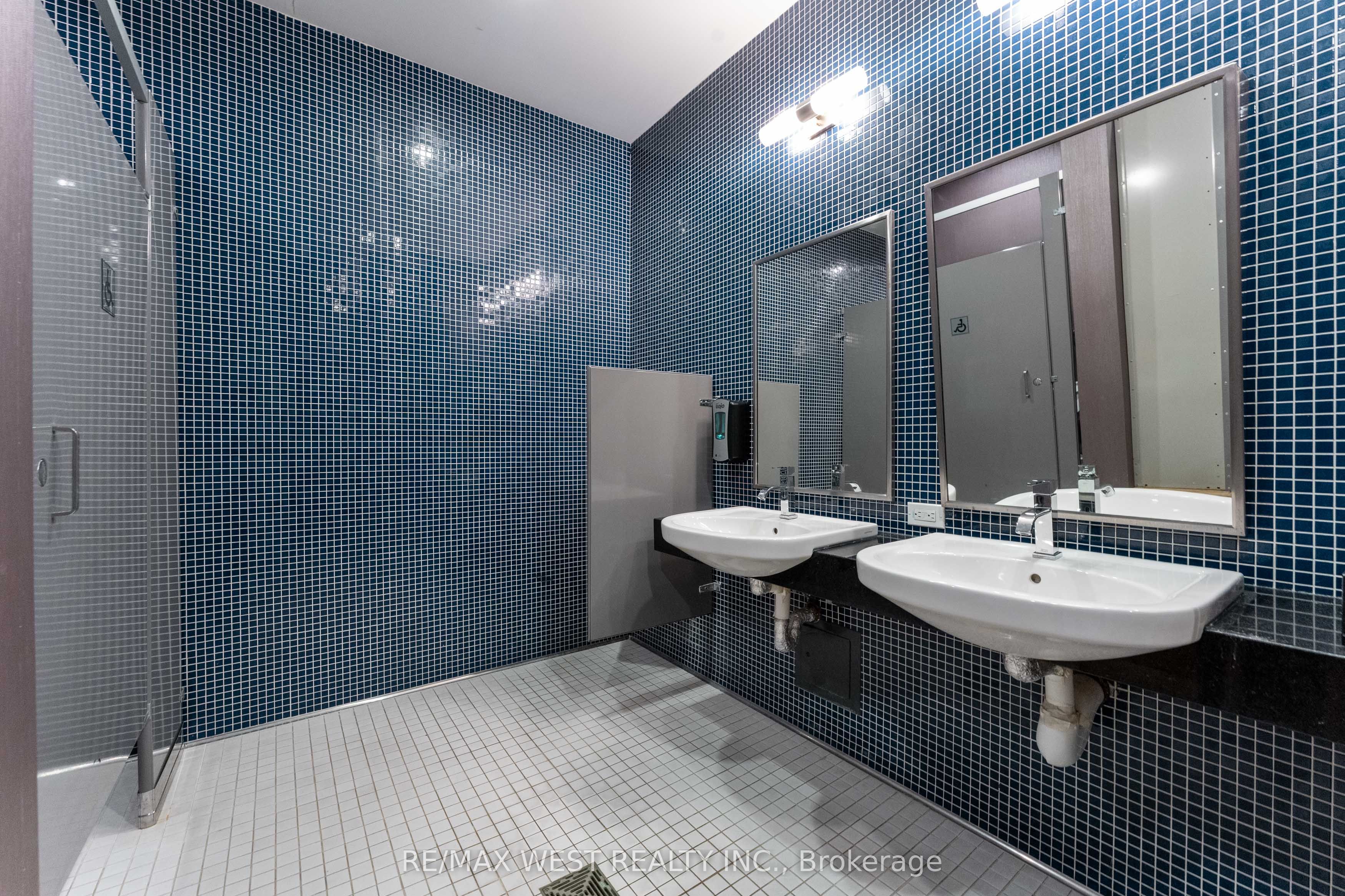 1185 The Queensway 710 Property Photo 25