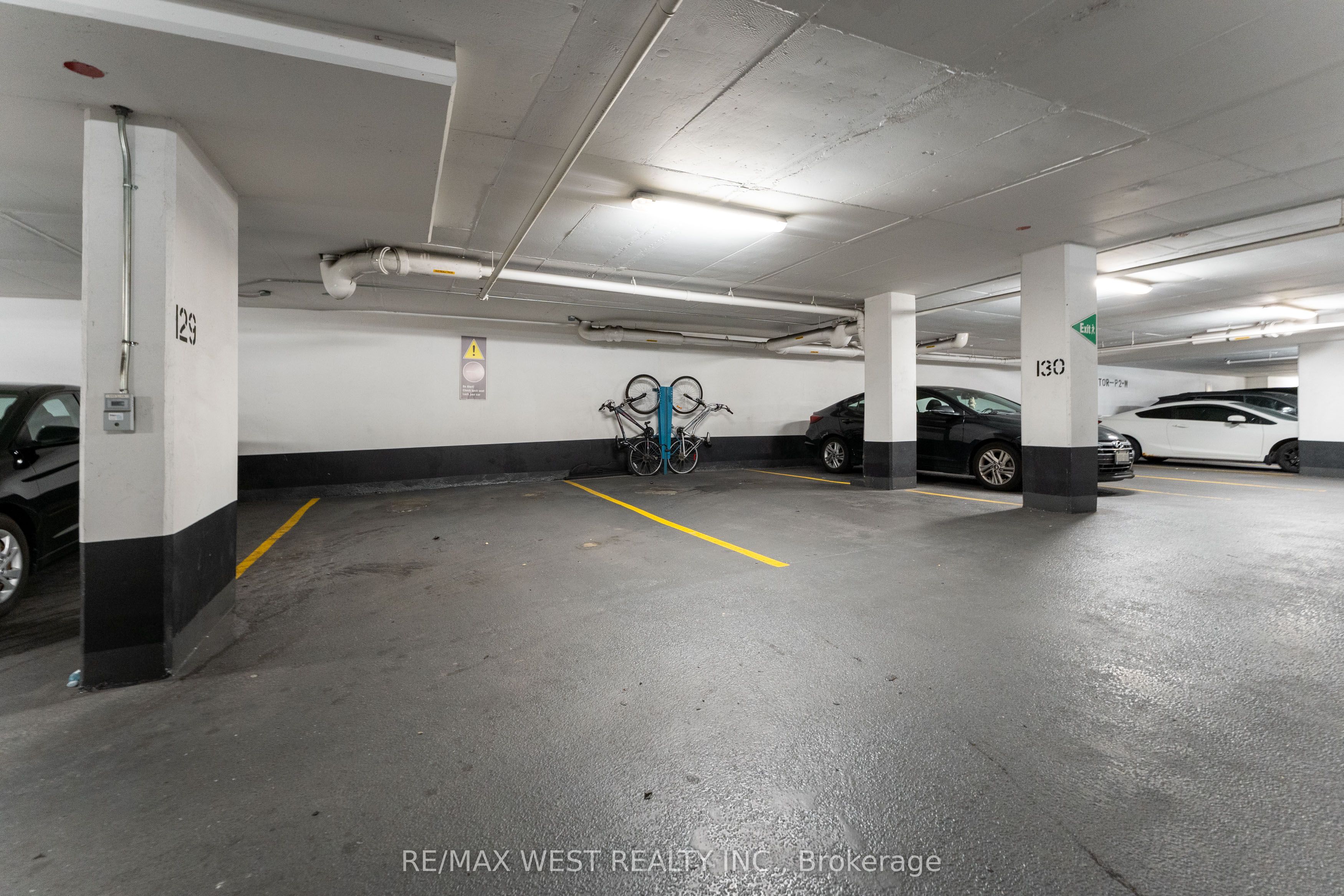 1185 The Queensway 710 Property Photo 38
