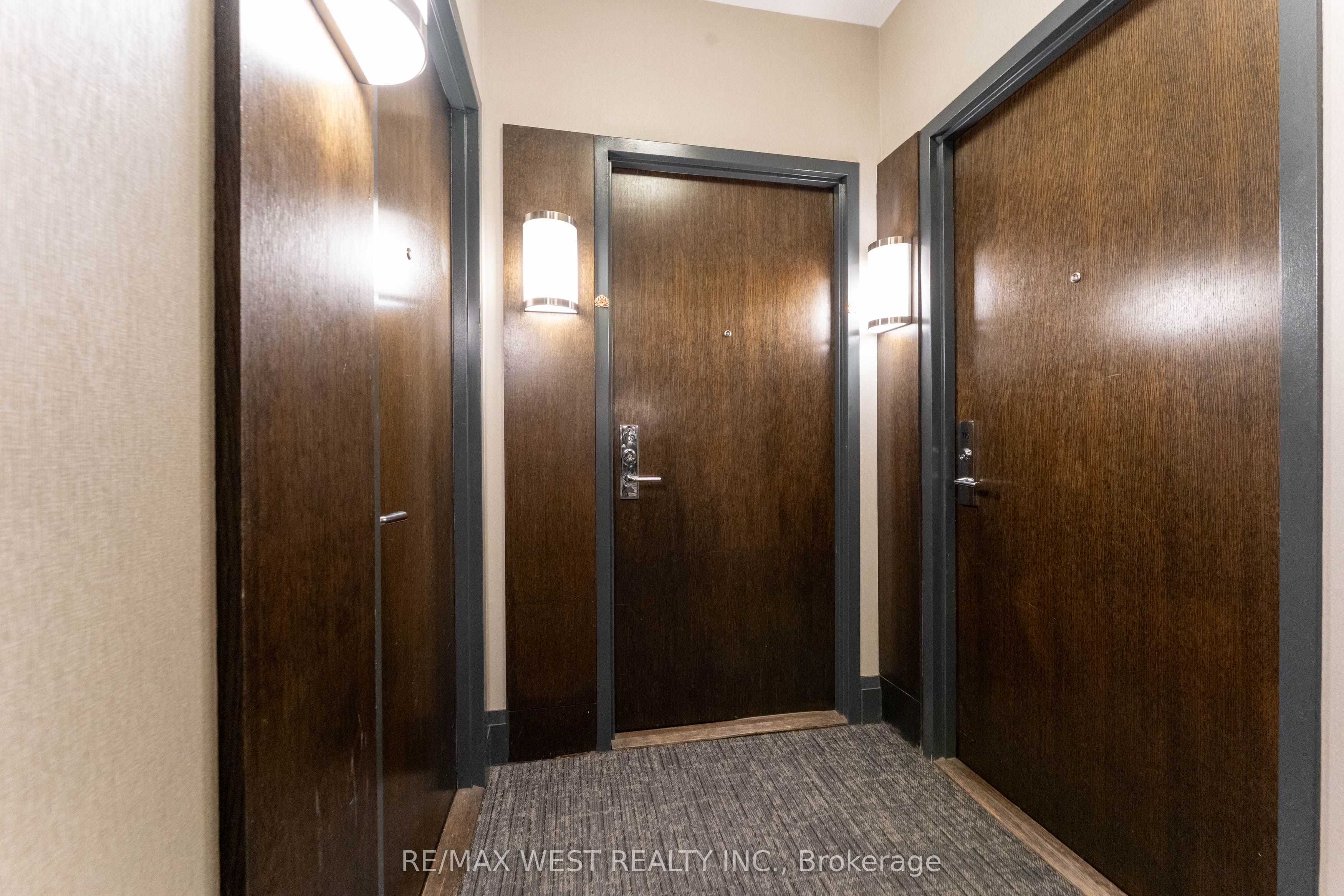 1185 The Queensway 710 Property Photo 40