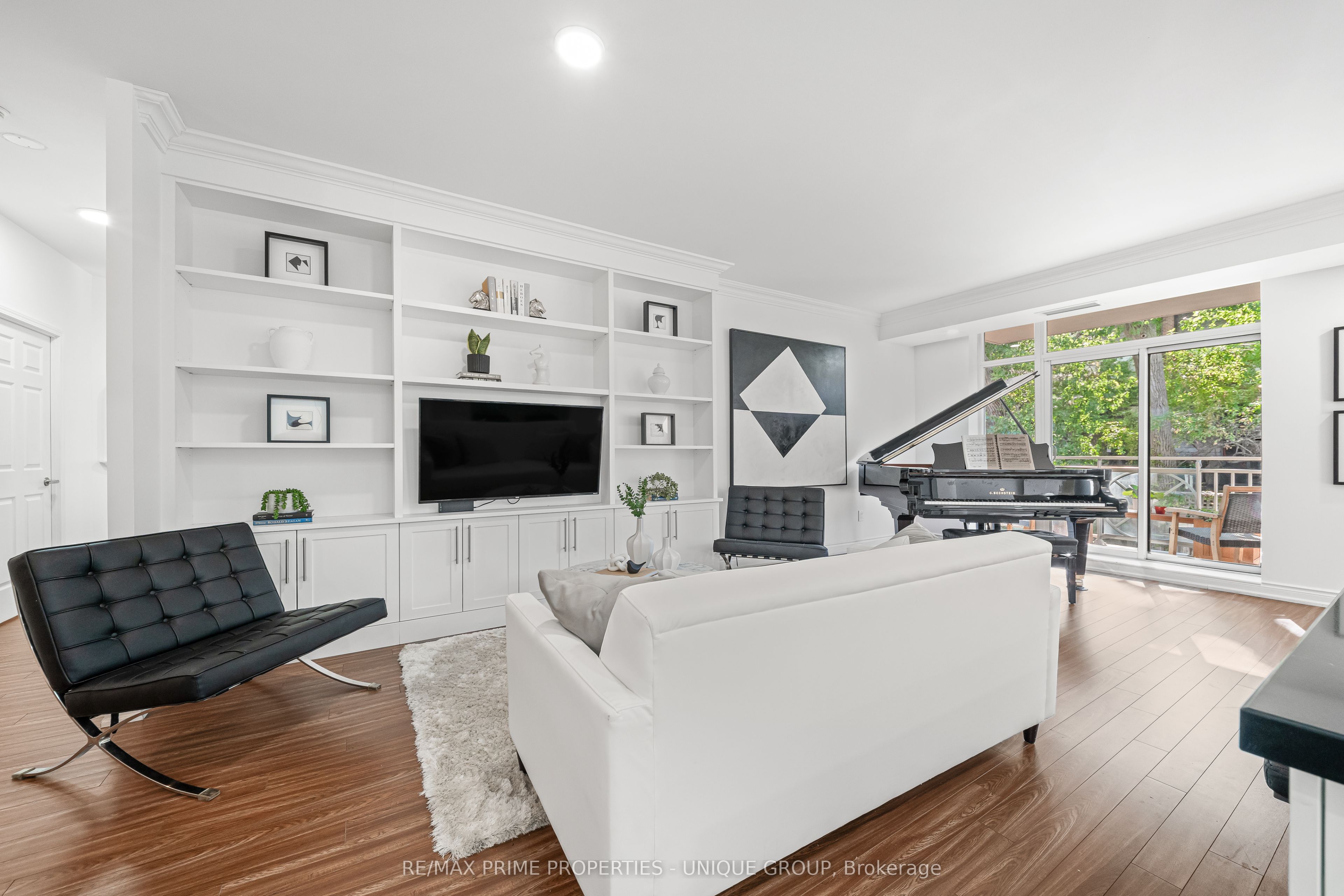 2511 Bloor Street W 202 Property Photo 9