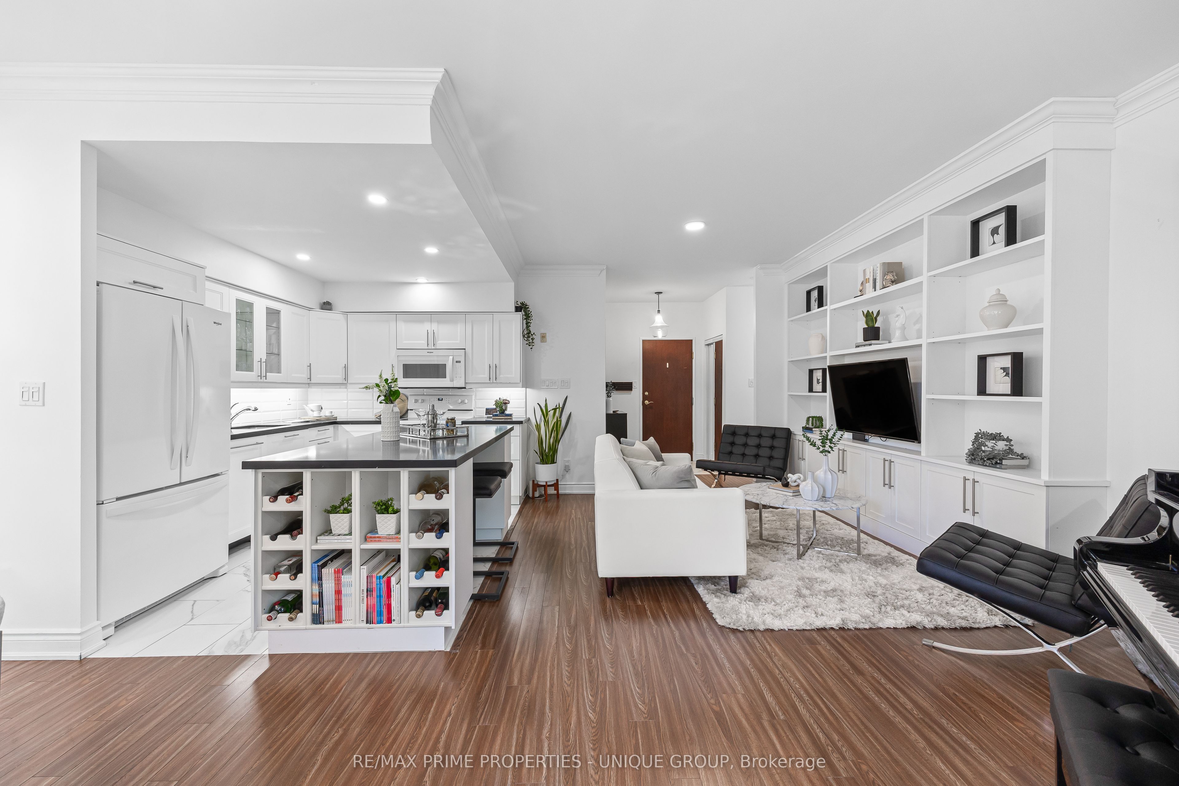 2511 Bloor Street W 202 Property Photo 13