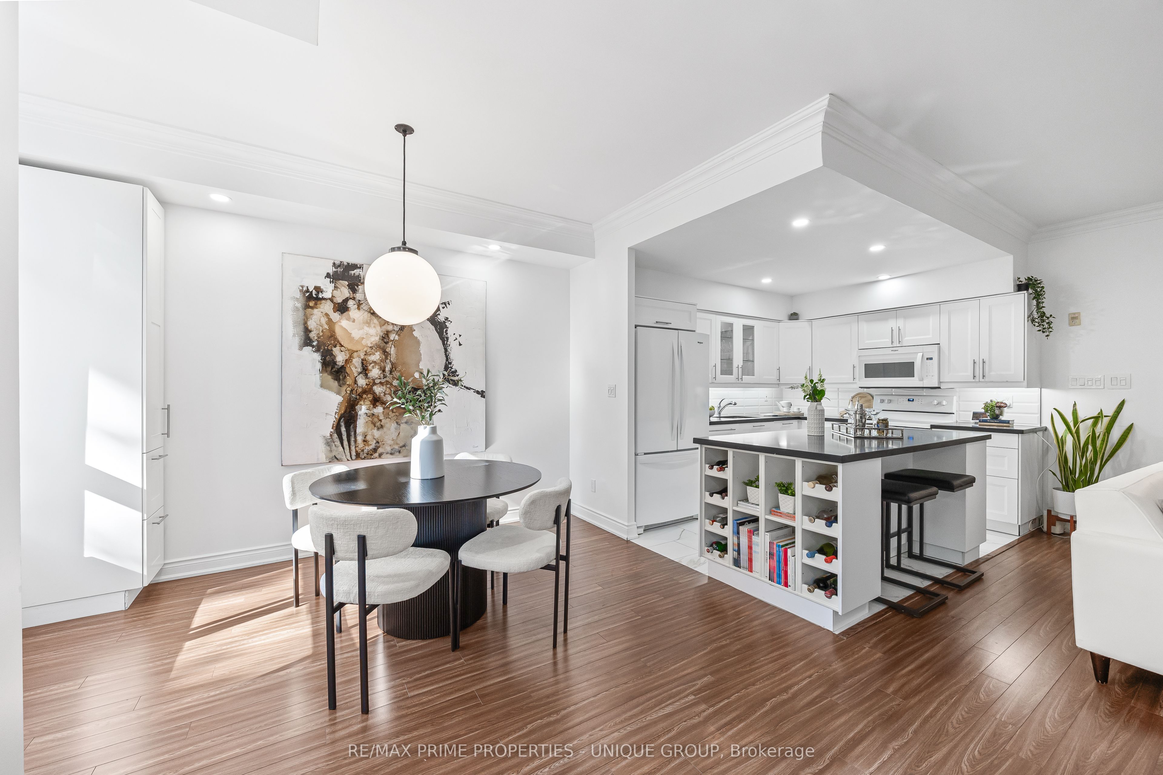 2511 Bloor Street W 202 Property Photo 14