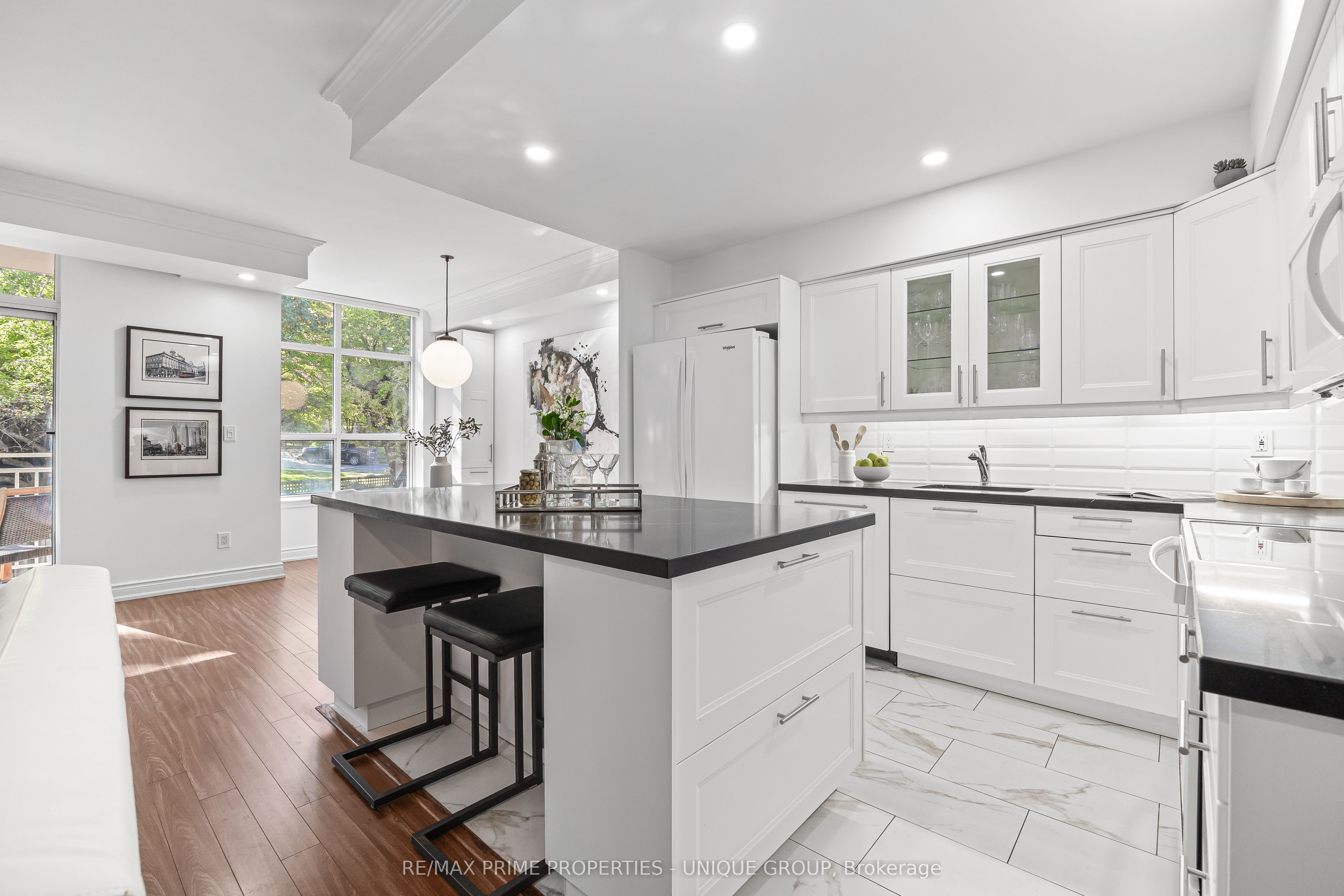 2511 Bloor Street W 202 Property Photo 15