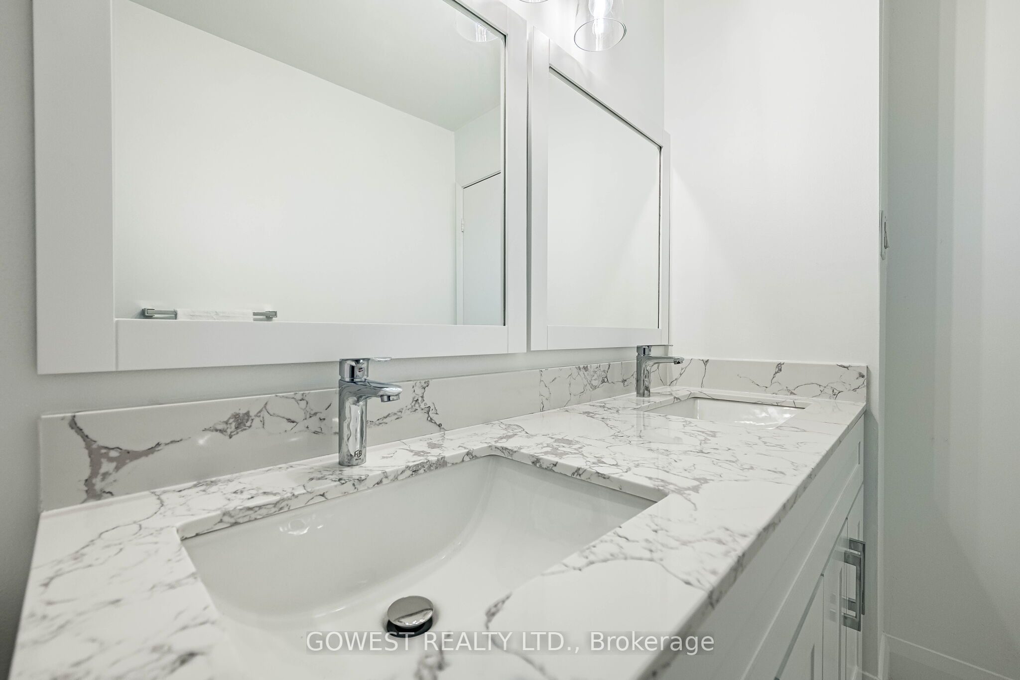 1055 Shawnmarr Road 75 Property Photo 31