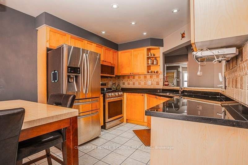 50 Sweetwood Circle W Property Photo 7