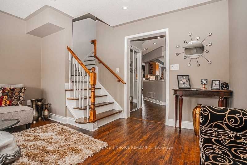 50 Sweetwood Circle W Property Photo 9