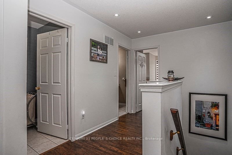50 Sweetwood Circle W Property Photo 15