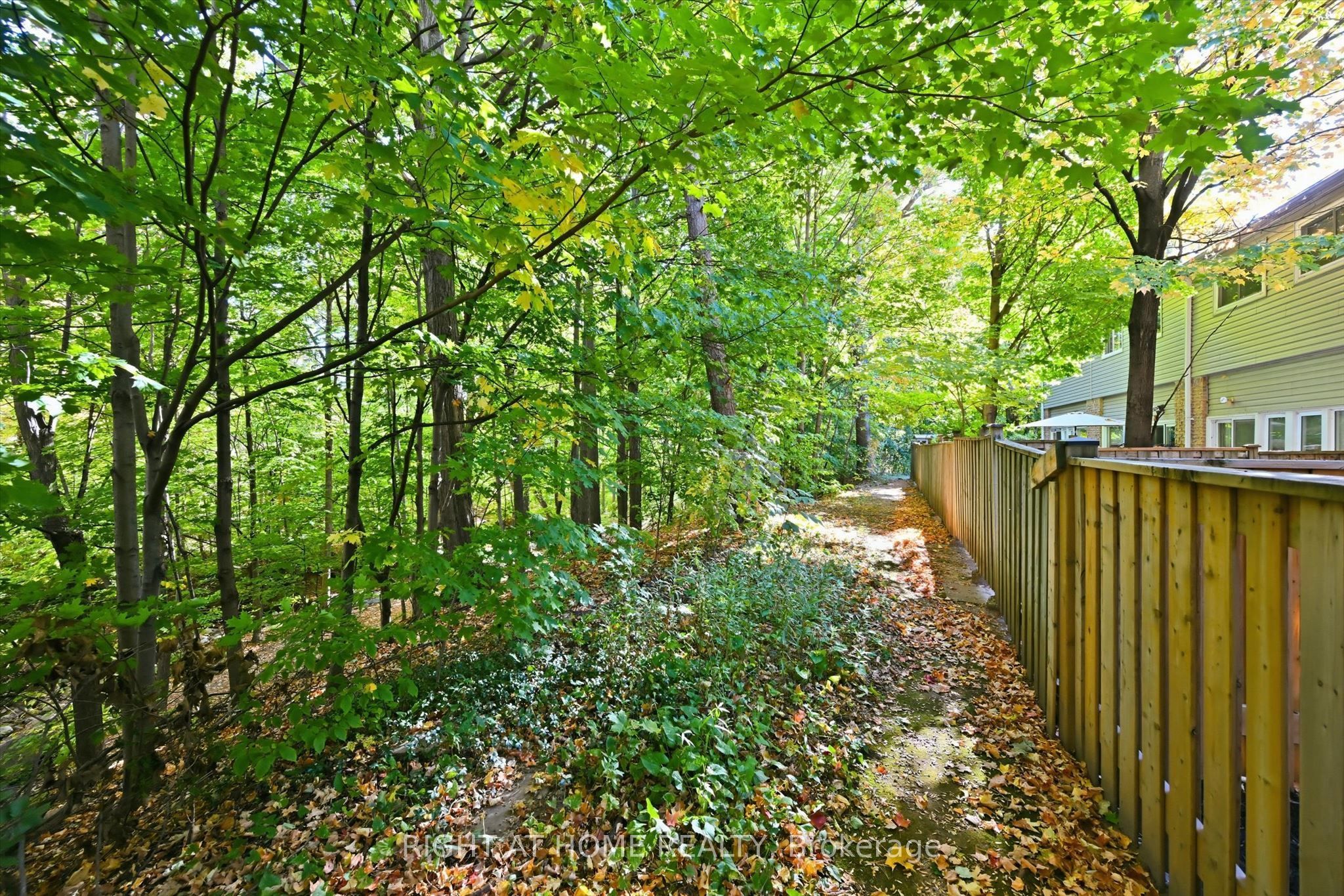 2050 Upper Middle Road 159 Property Photo 25