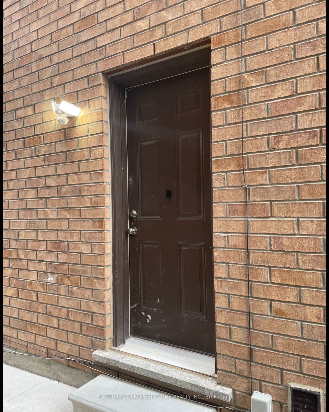 39 Hashmi Place Property Photo 3
