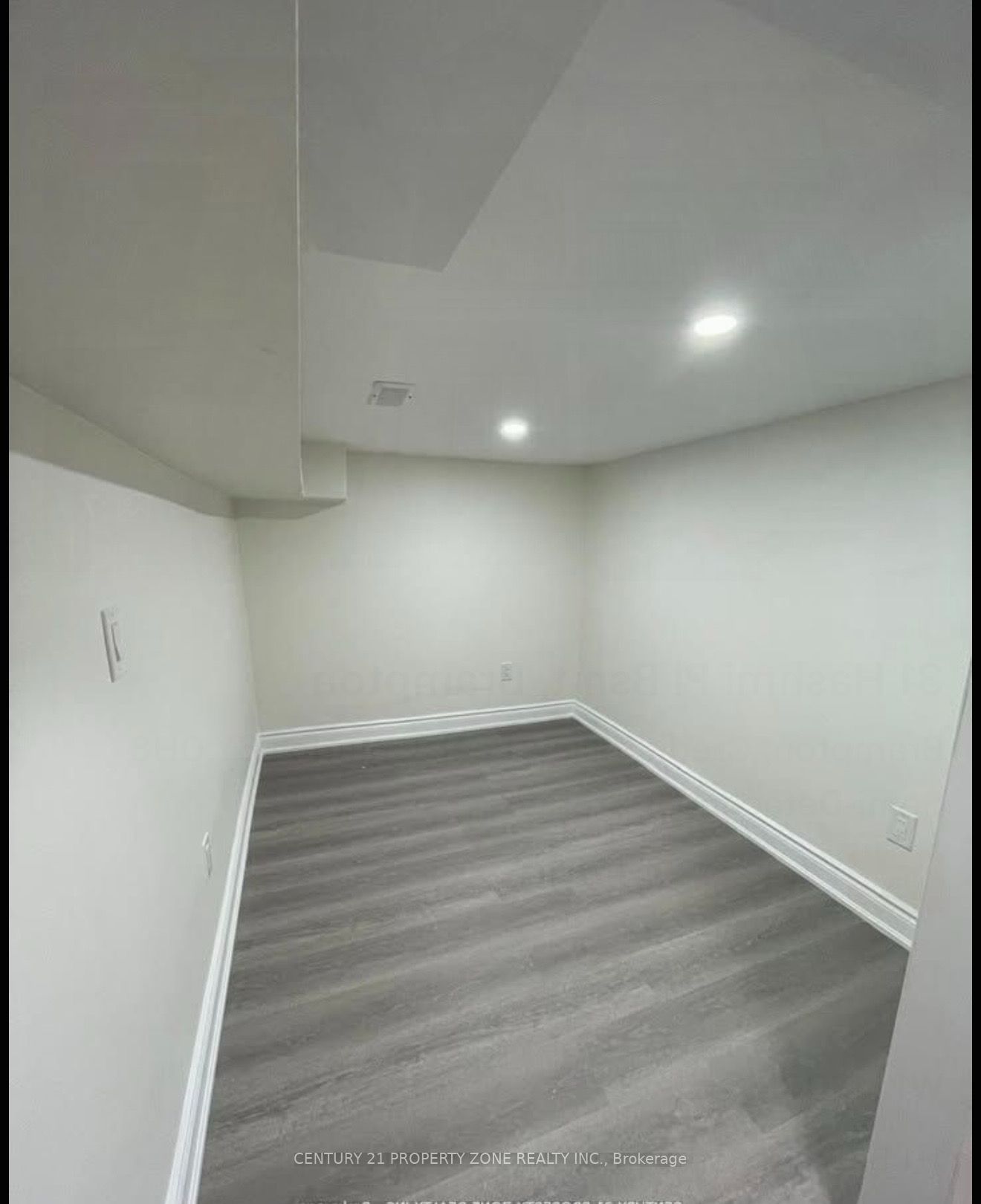 39 Hashmi Place Property Photo 7