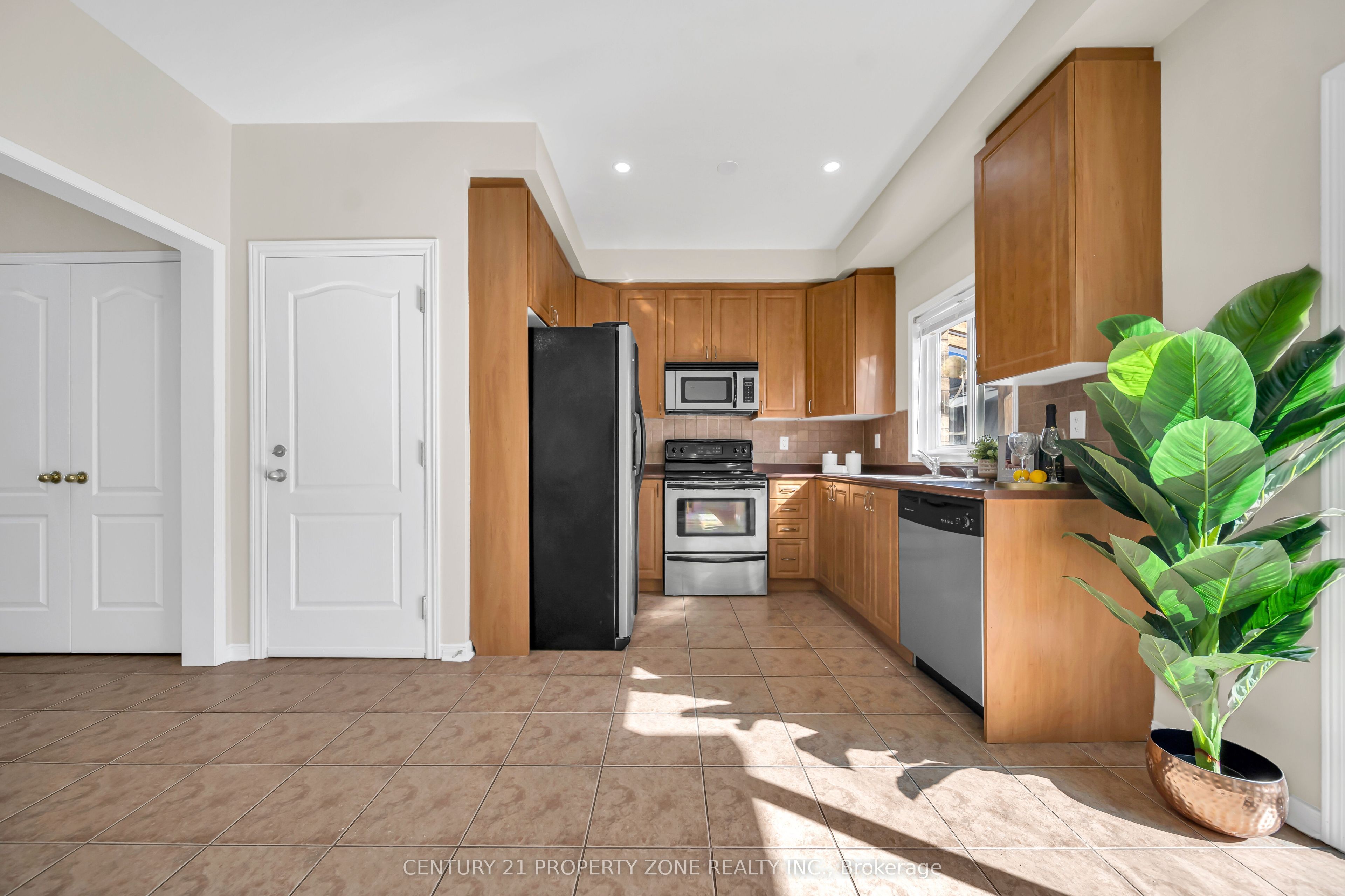 5 Senwood Street Property Photo 13
