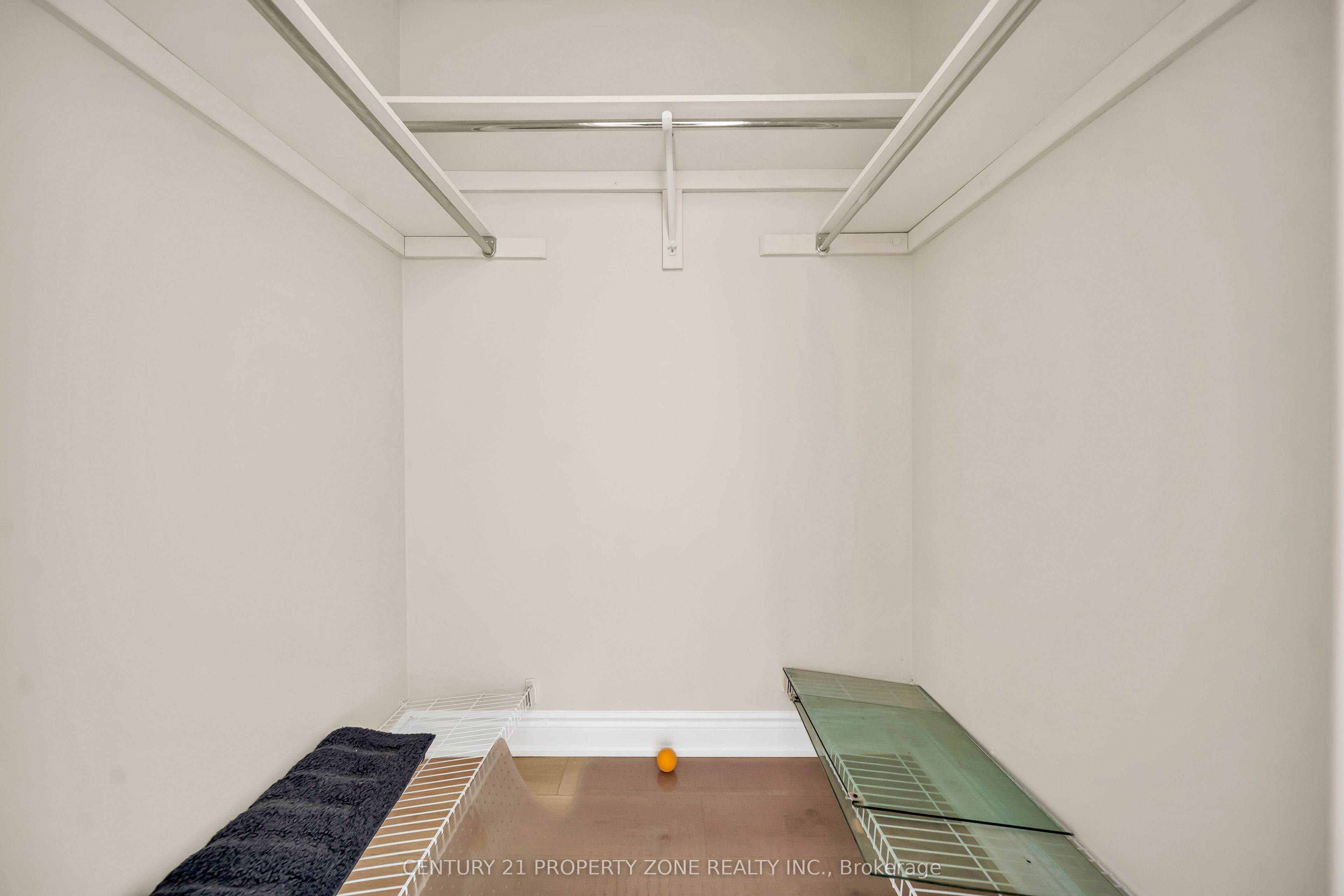 5 Senwood Street Property Photo 24