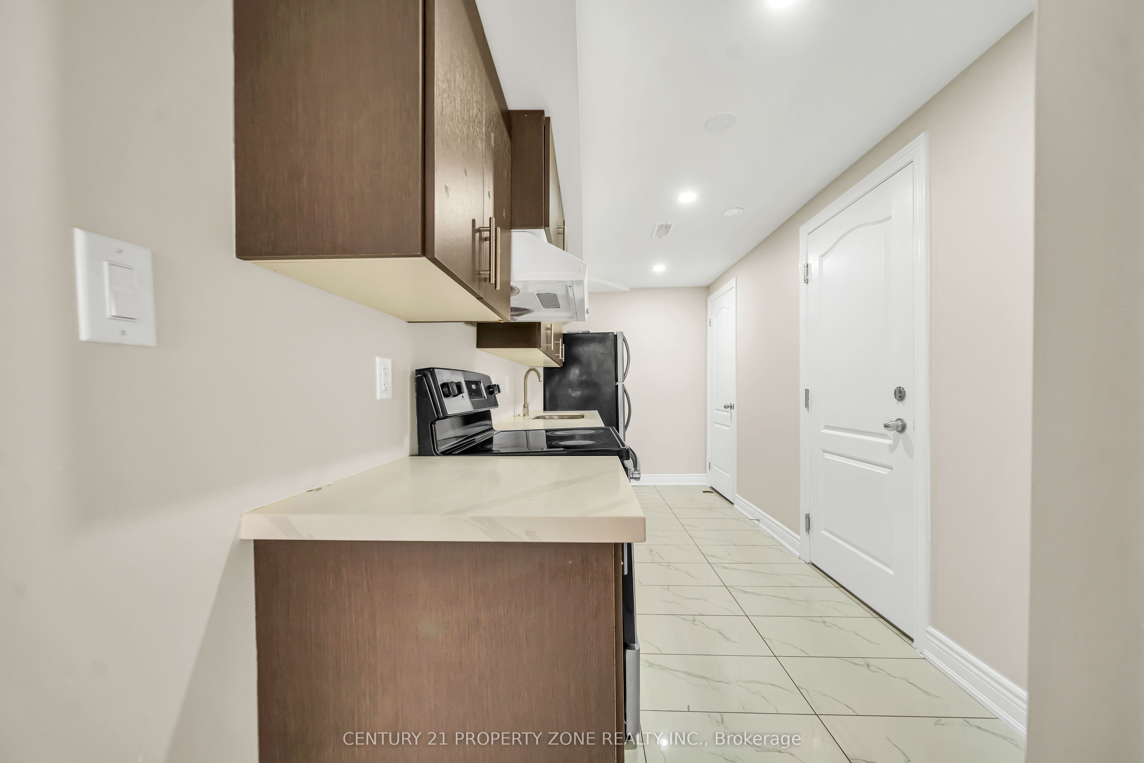 5 Senwood Street Property Photo 32